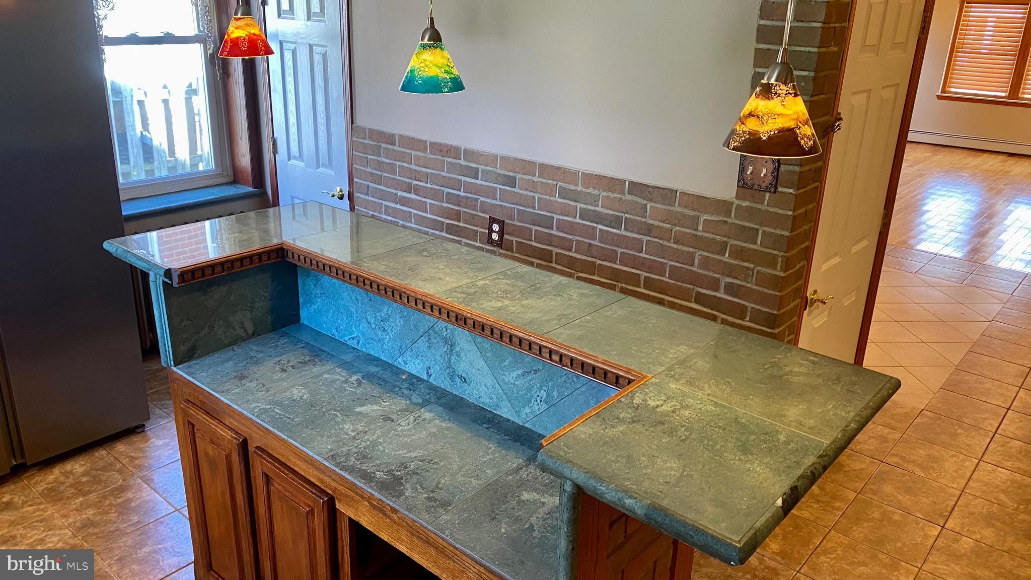 WEST LAWN - Residential Lease