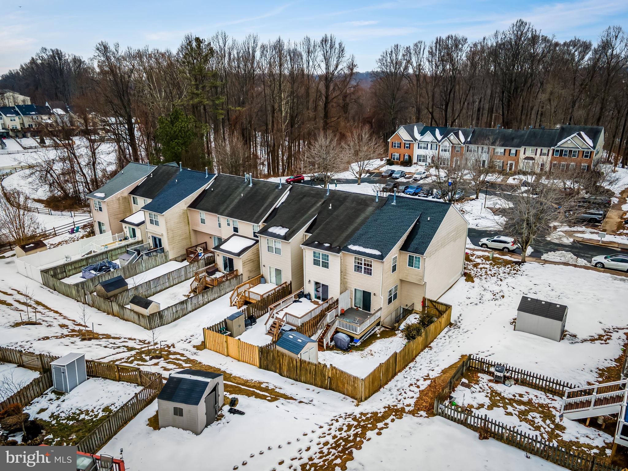 CONSTANT FRIENDSHIP - Residential