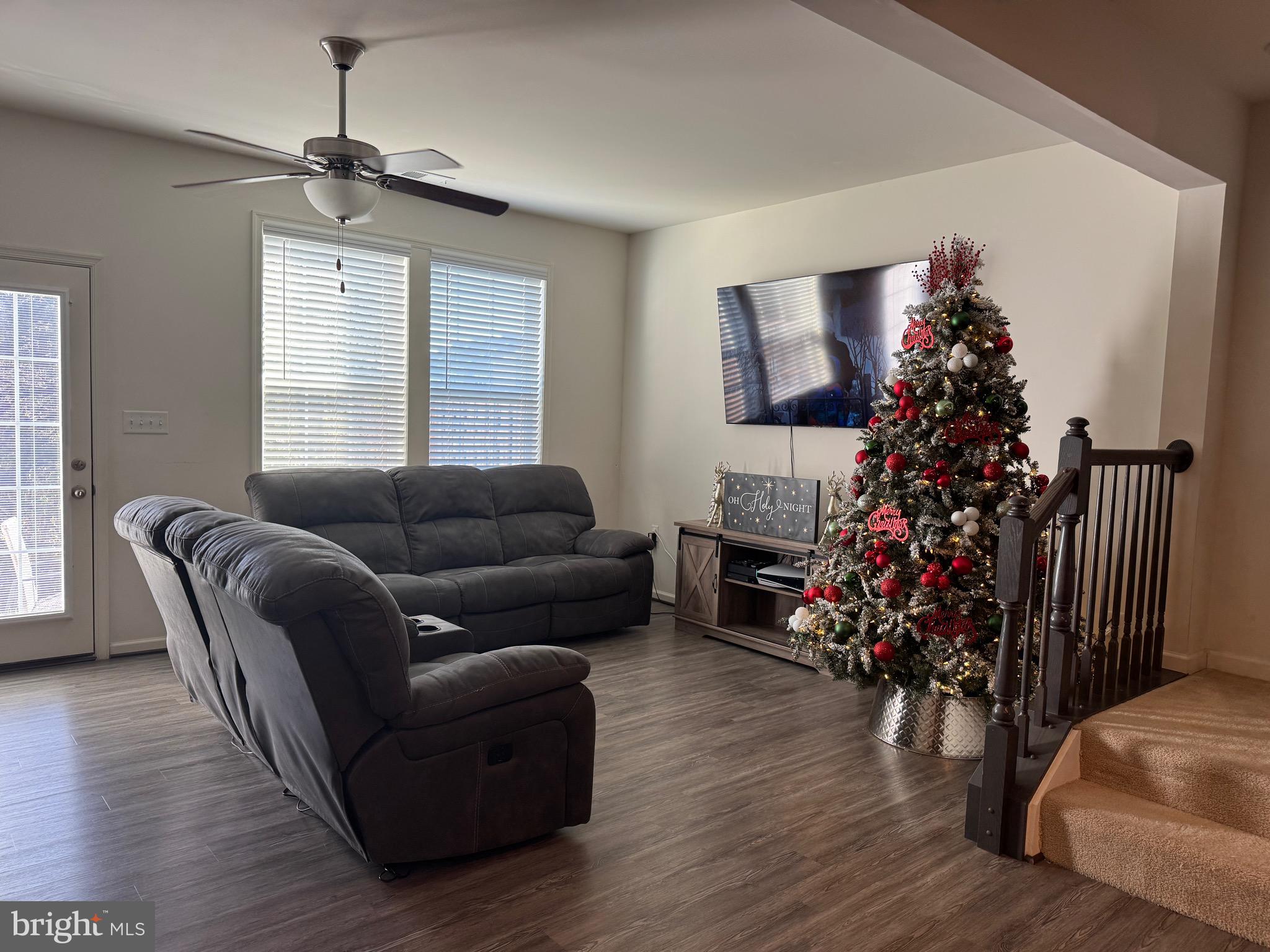 MCCAULEY CROSSING - Residential Lease