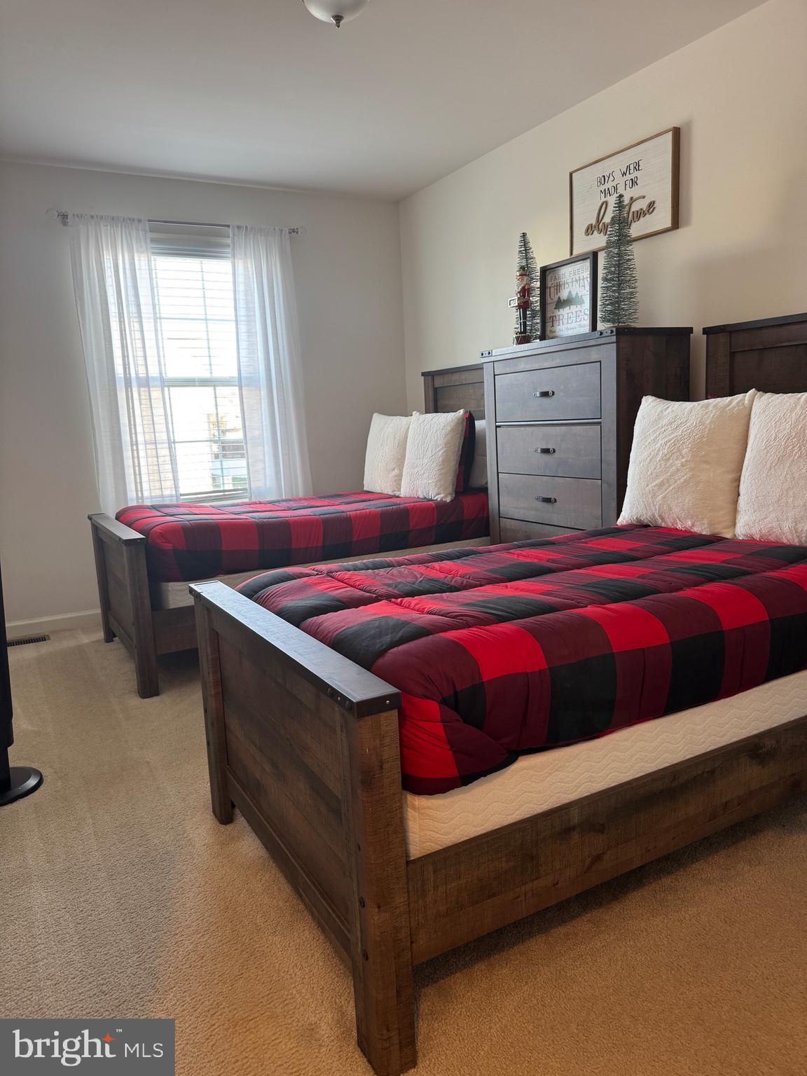 MCCAULEY CROSSING - Residential Lease