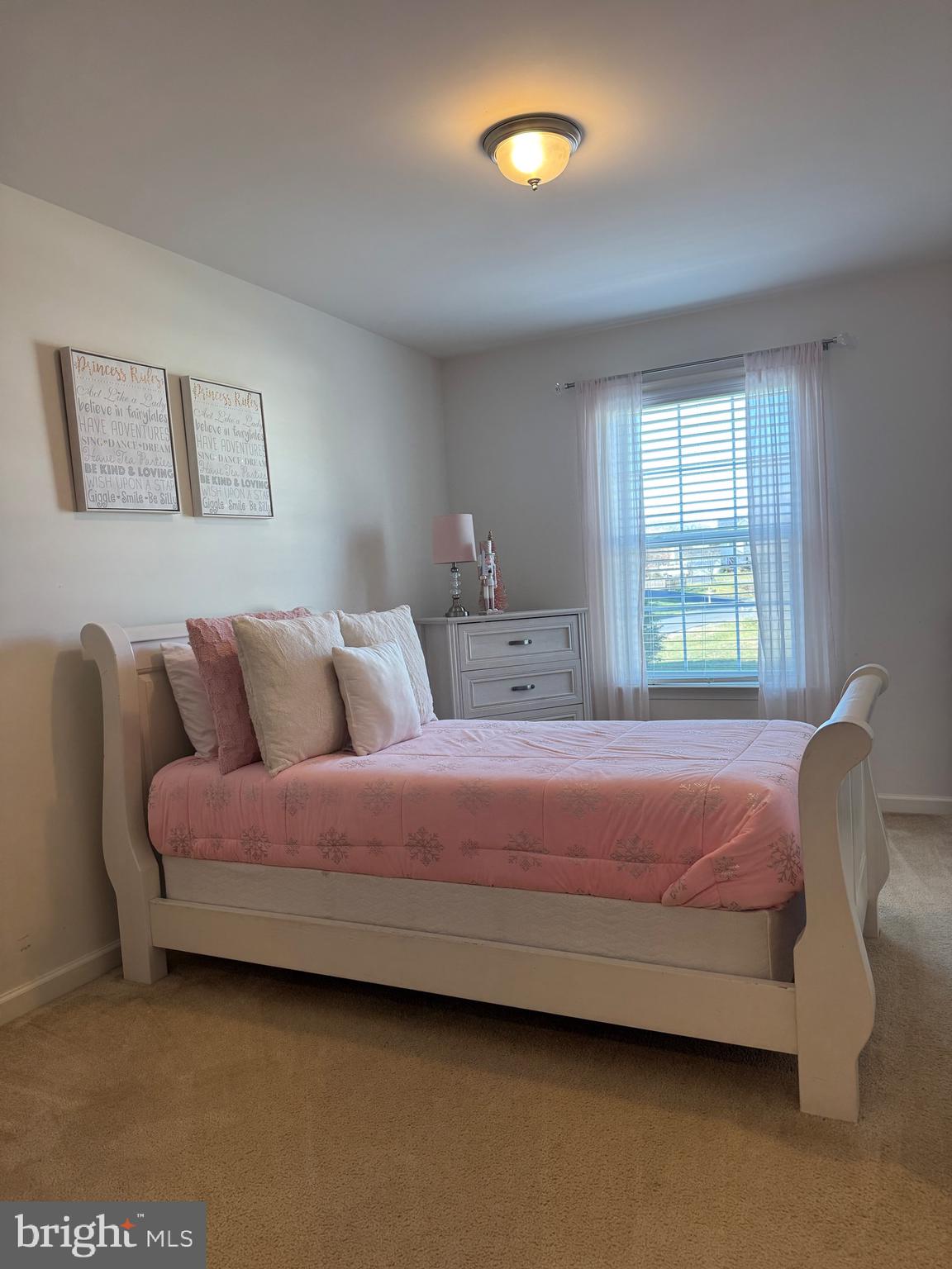 MCCAULEY CROSSING - Residential Lease