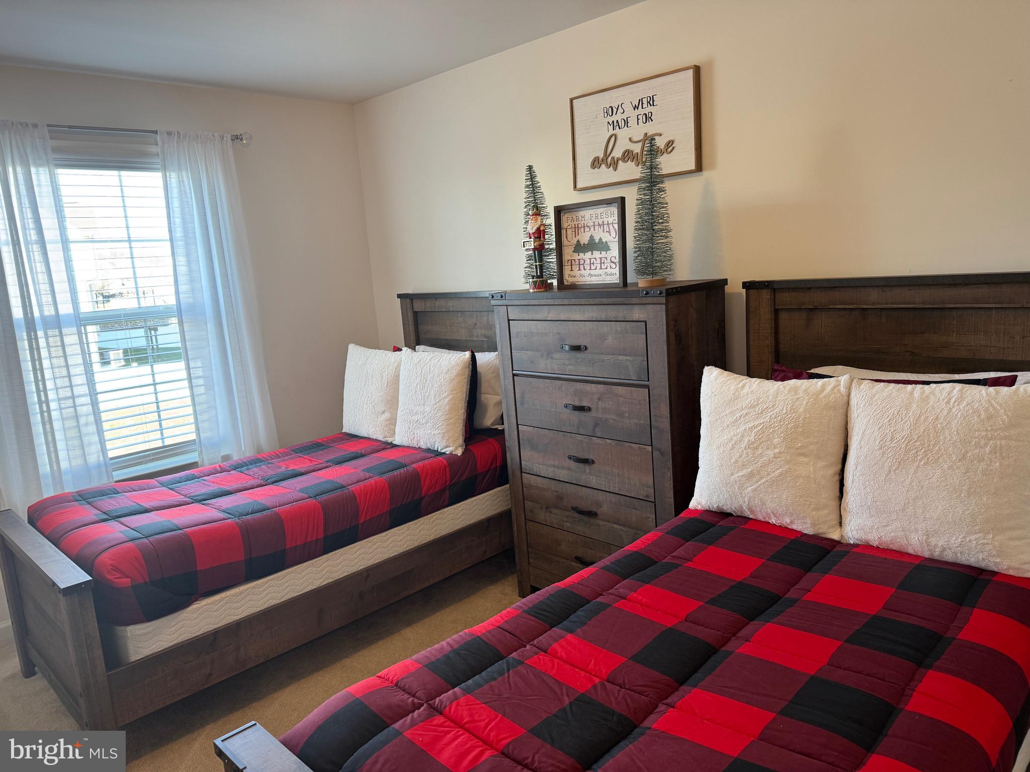 MCCAULEY CROSSING - Residential Lease