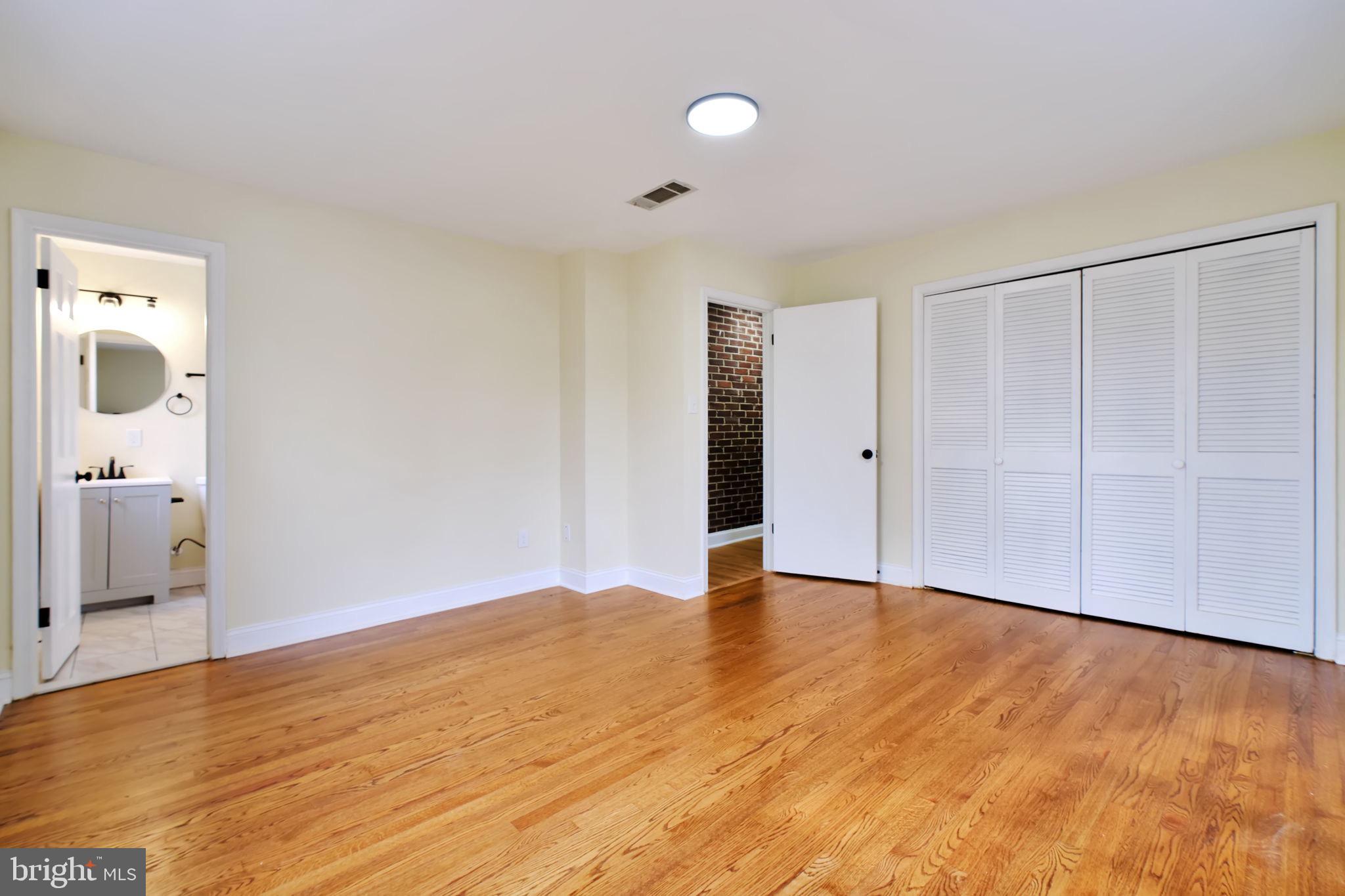 ANNANDALE - Residential