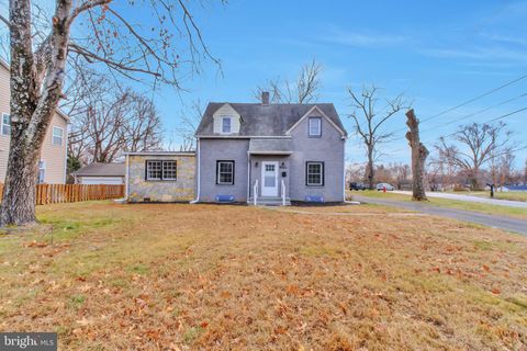 Photo of 3509 Annandale Road, ANNANDALE, VA 22003 (MLS # VAFX2309192)