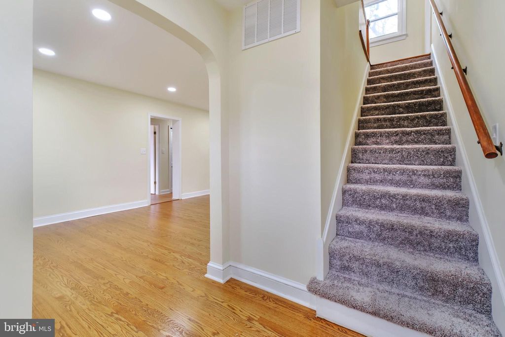 Photo of 3509 Annandale Road, ANNANDALE, VA 22003 (MLS # VAFX2309192)