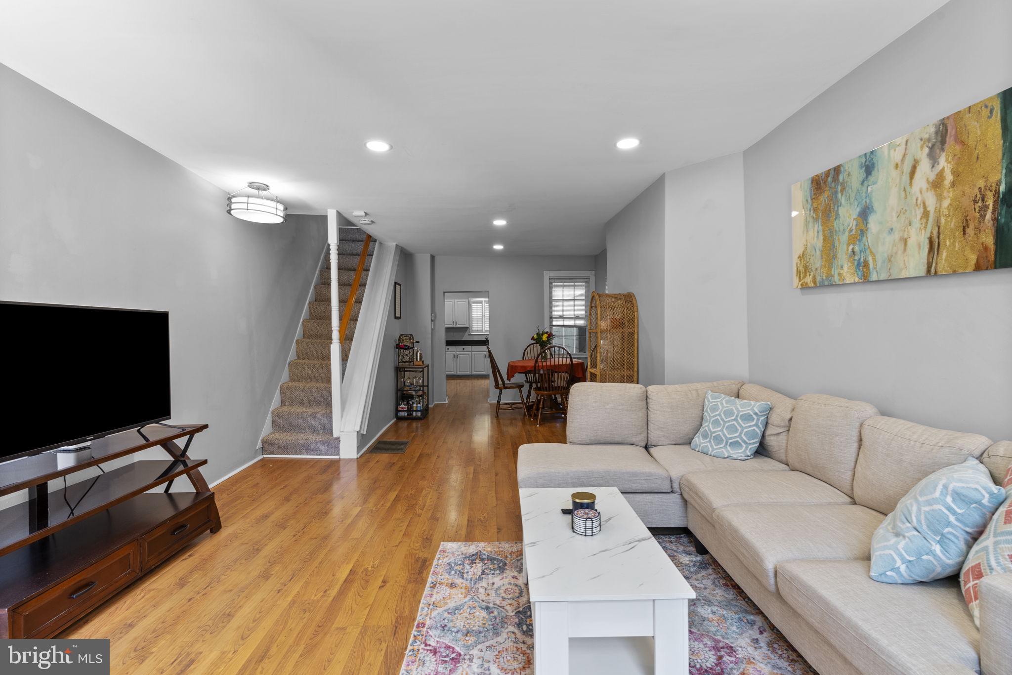 3002 ELLIOTT STREET