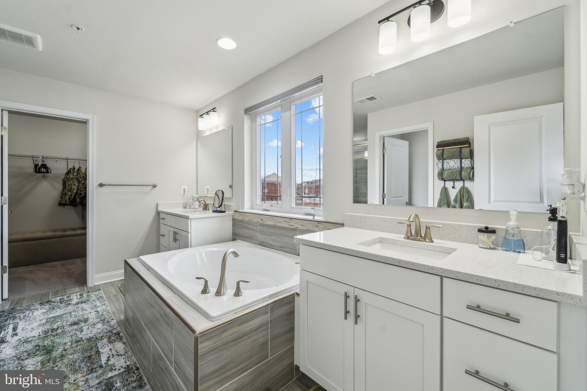 STONEHAVEN - Residential Lease