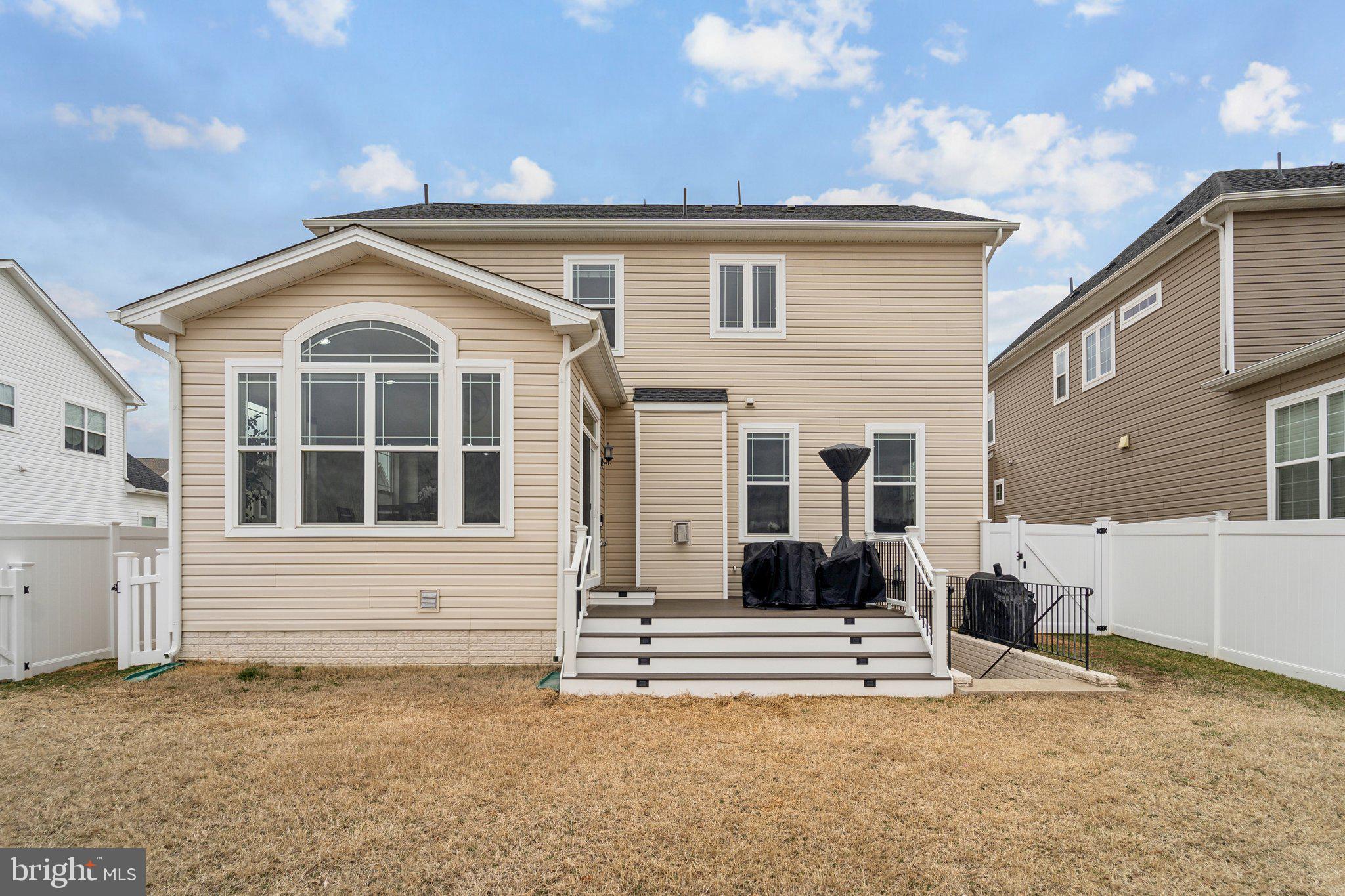 STONEHAVEN - Residential Lease