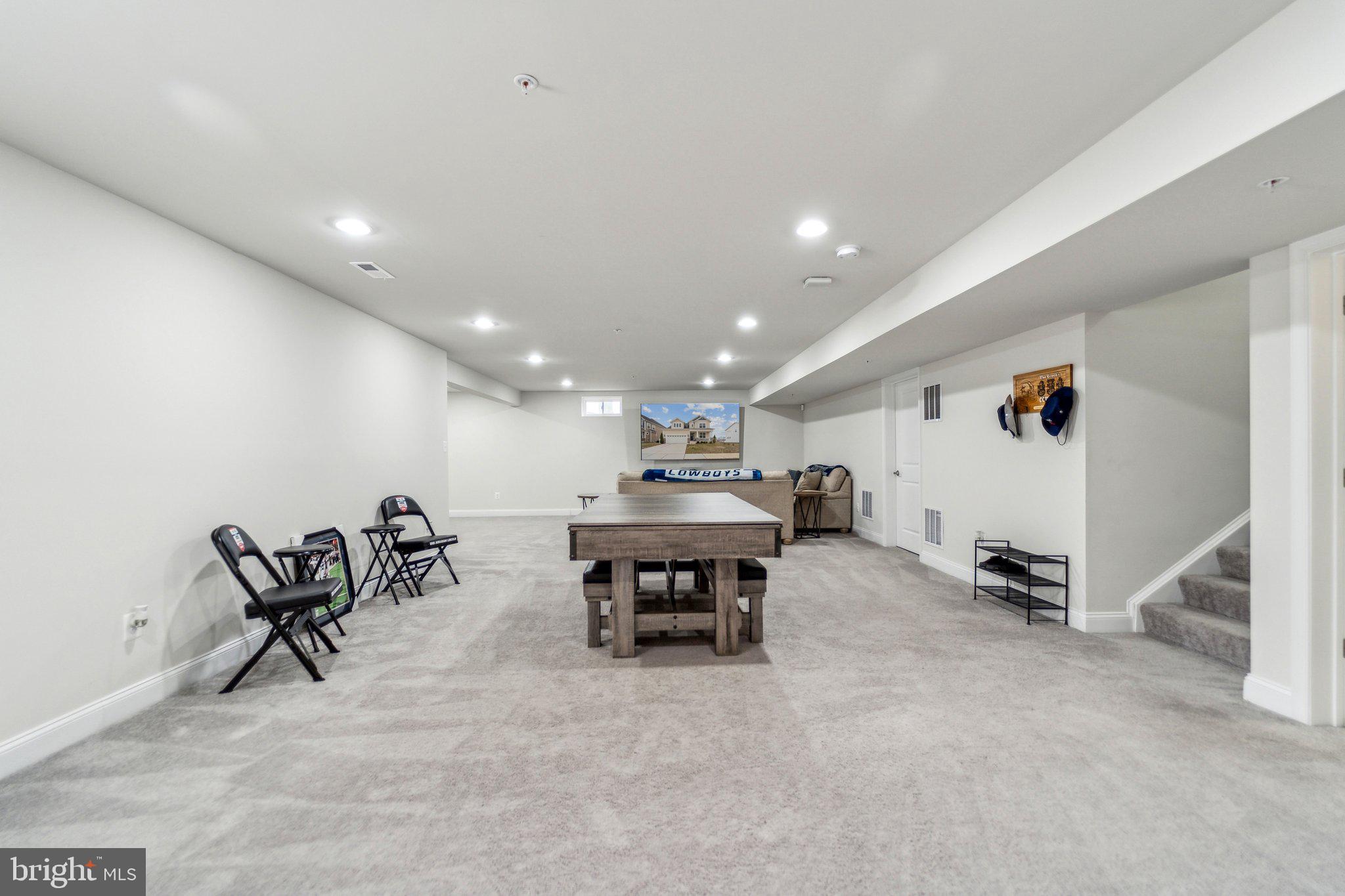 STONEHAVEN - Residential Lease