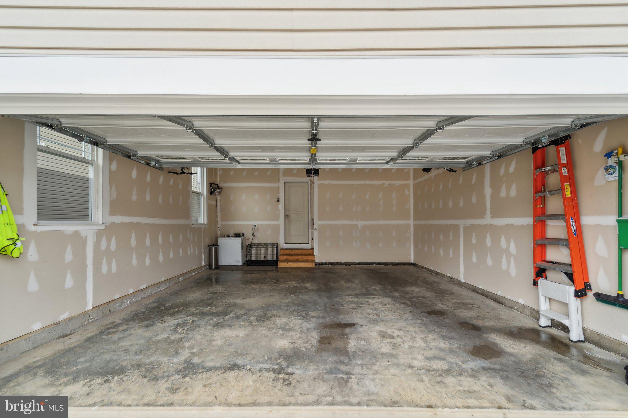 STONEHAVEN - Residential Lease