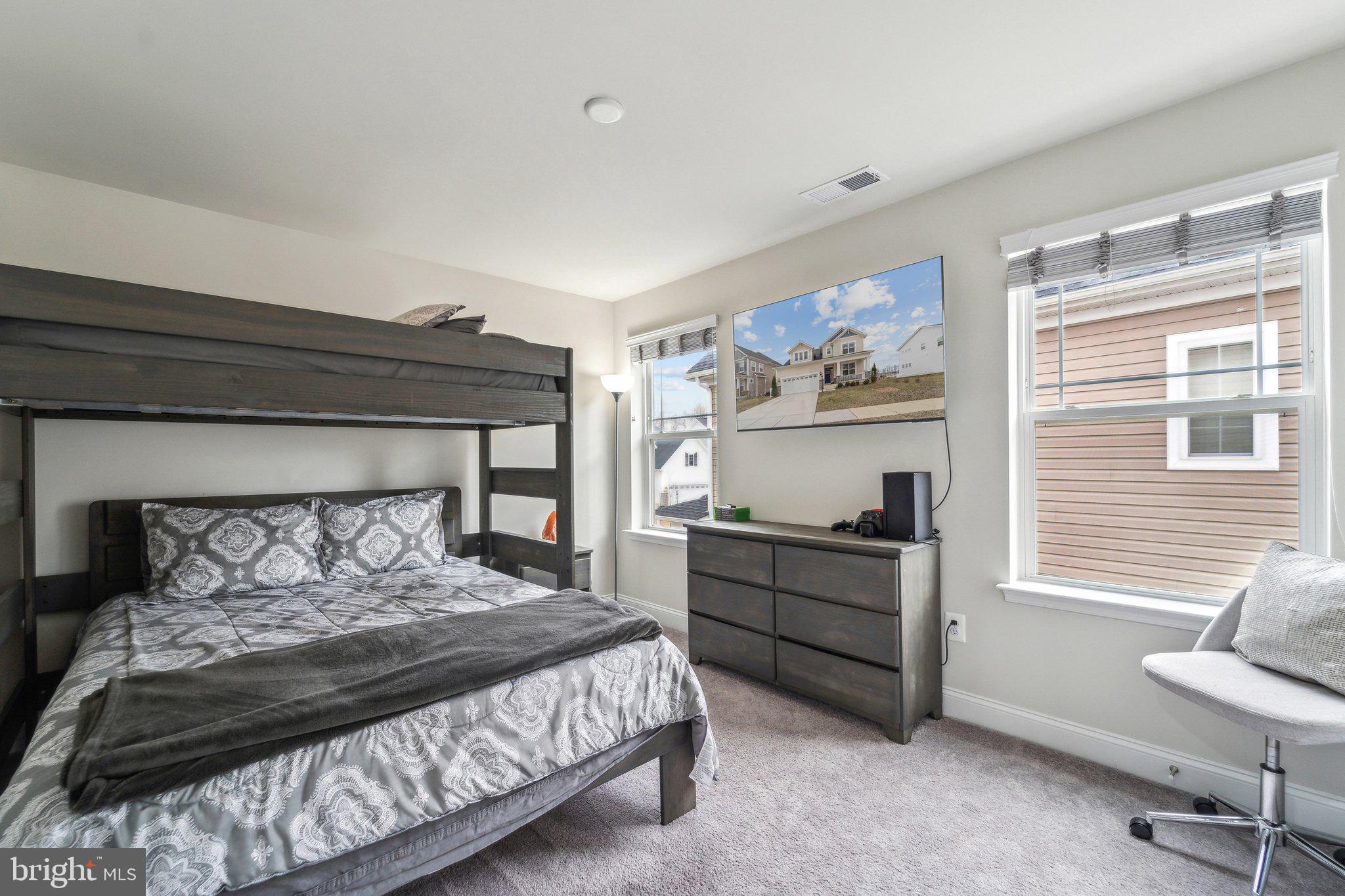 STONEHAVEN - Residential Lease