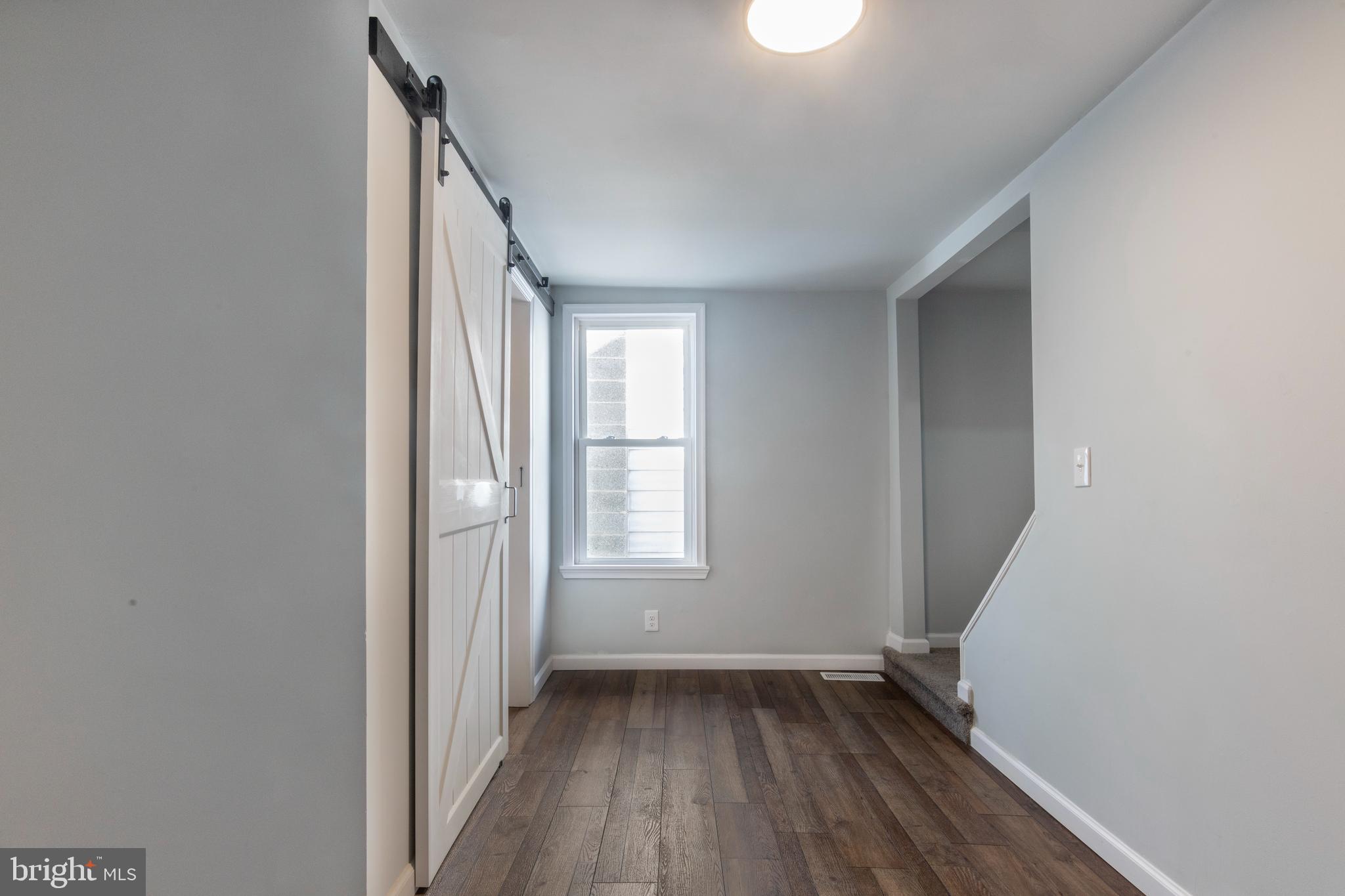 WALNUT STREET AREA - Residential