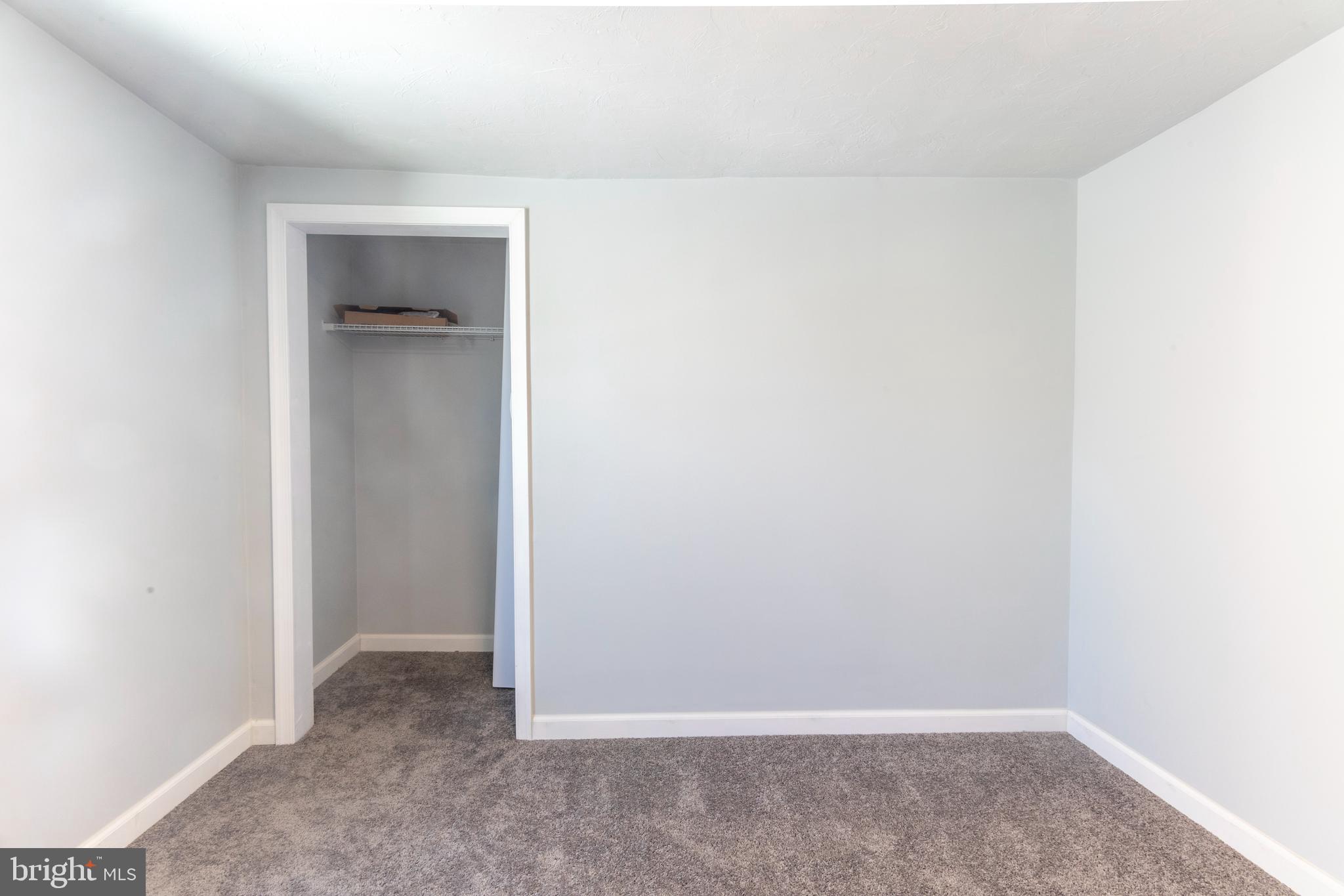 WALNUT STREET AREA - Residential