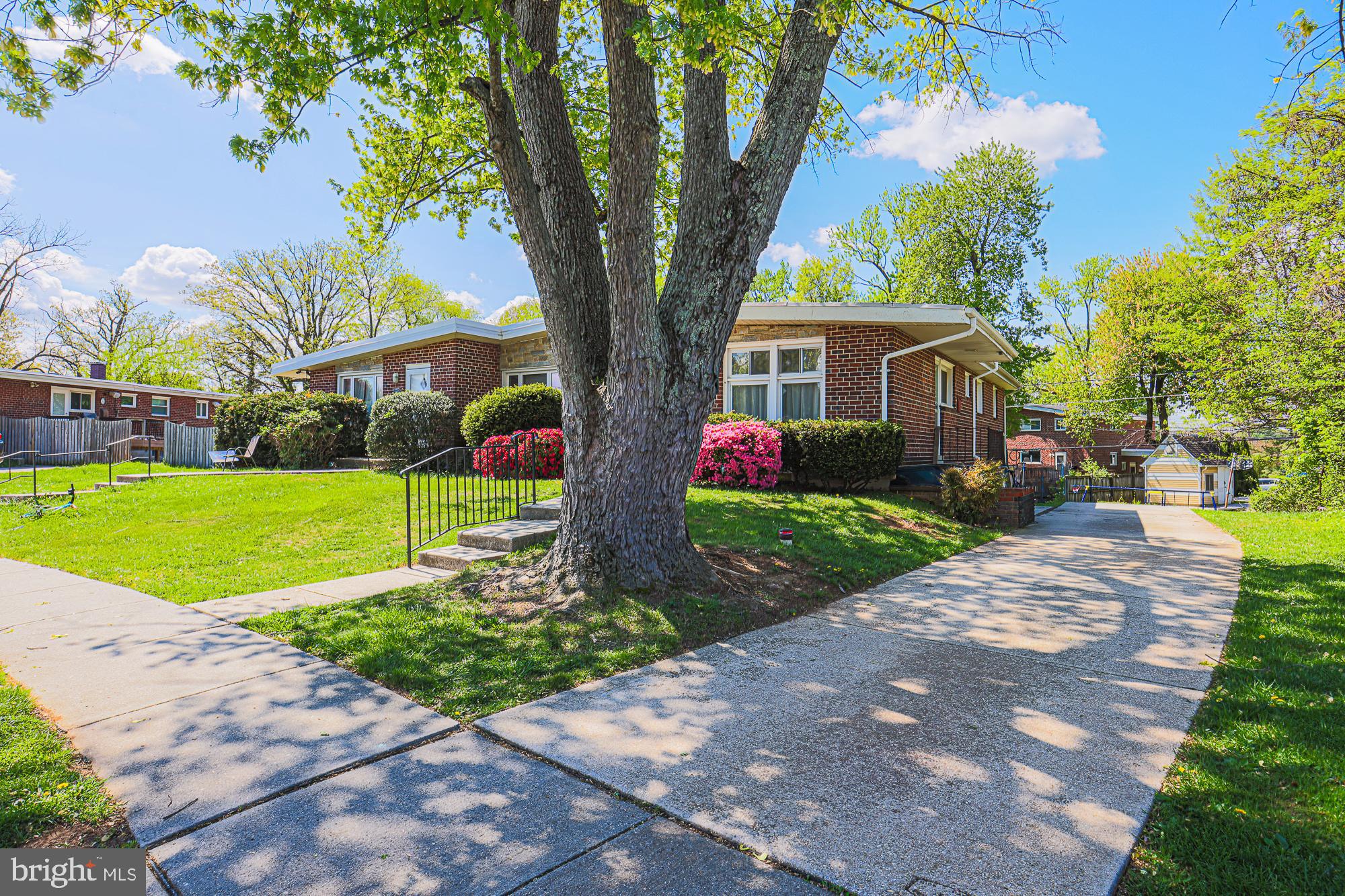 SUMMIT PARK - Residential