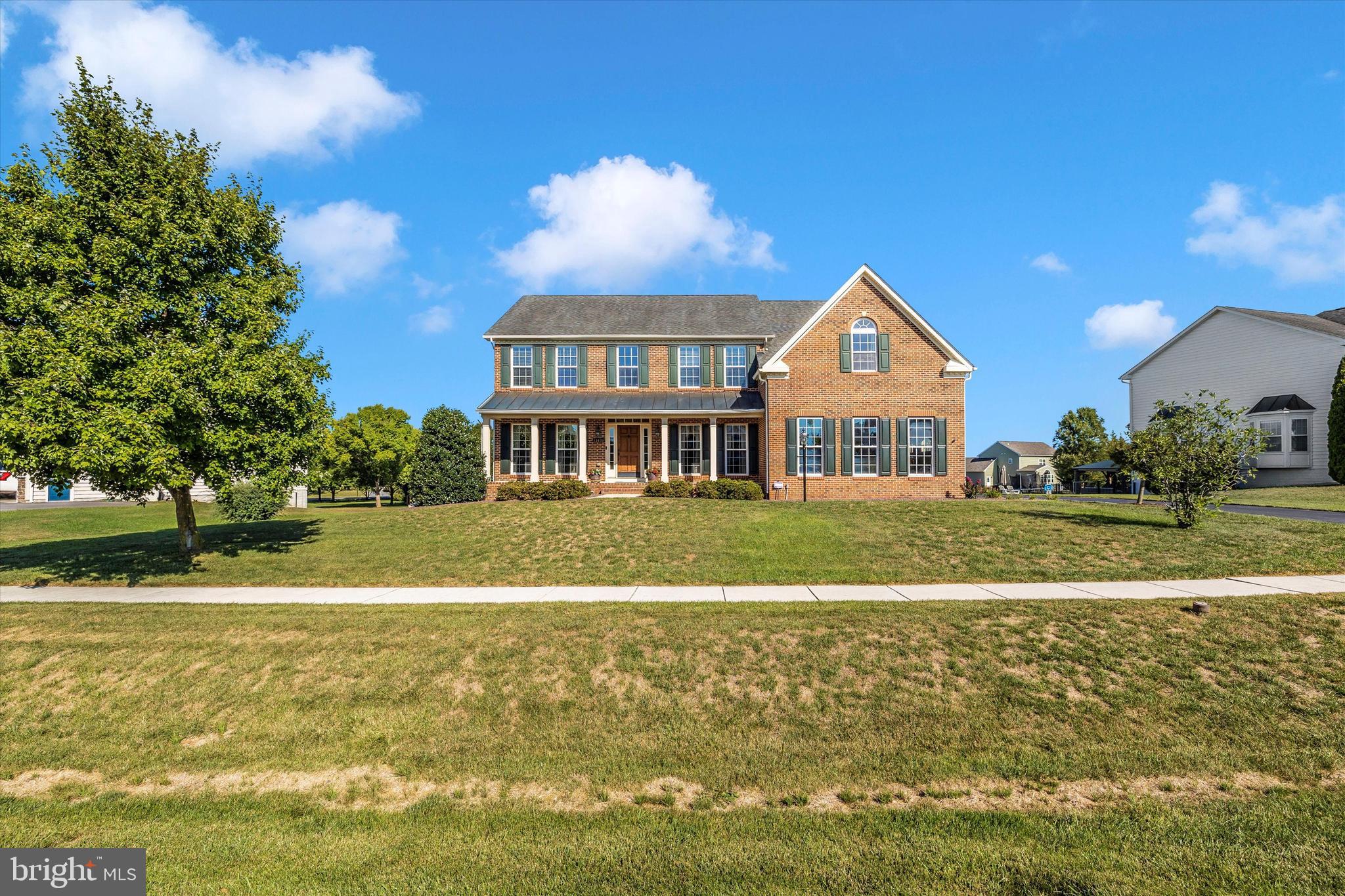 ELMWOOD FARM - Residential