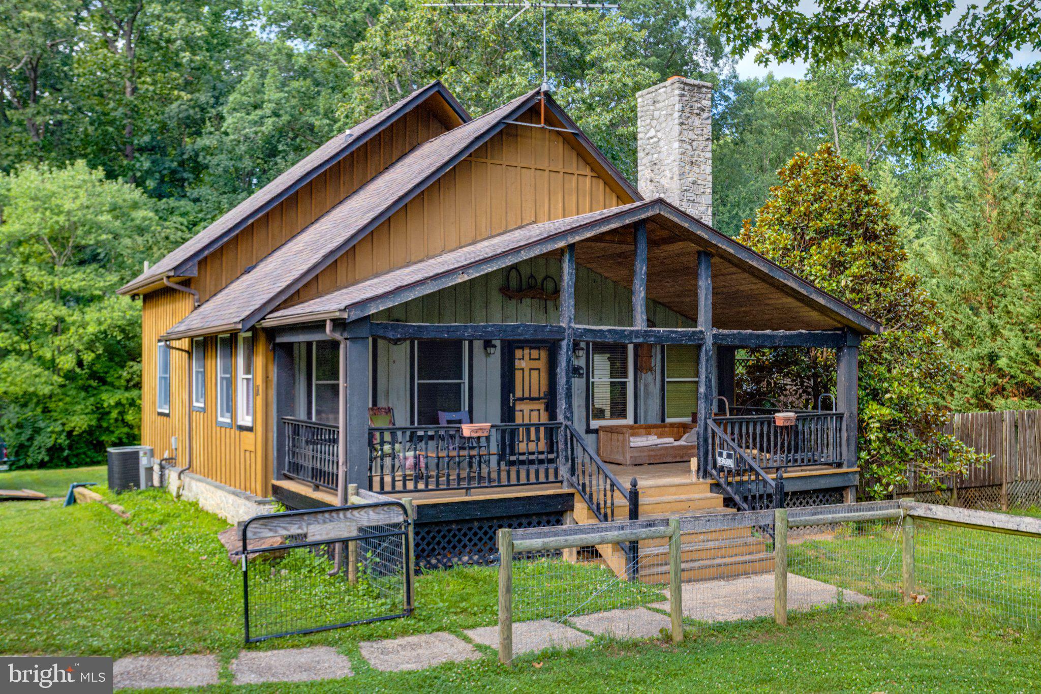 10 CLUBHOUSE ROAD