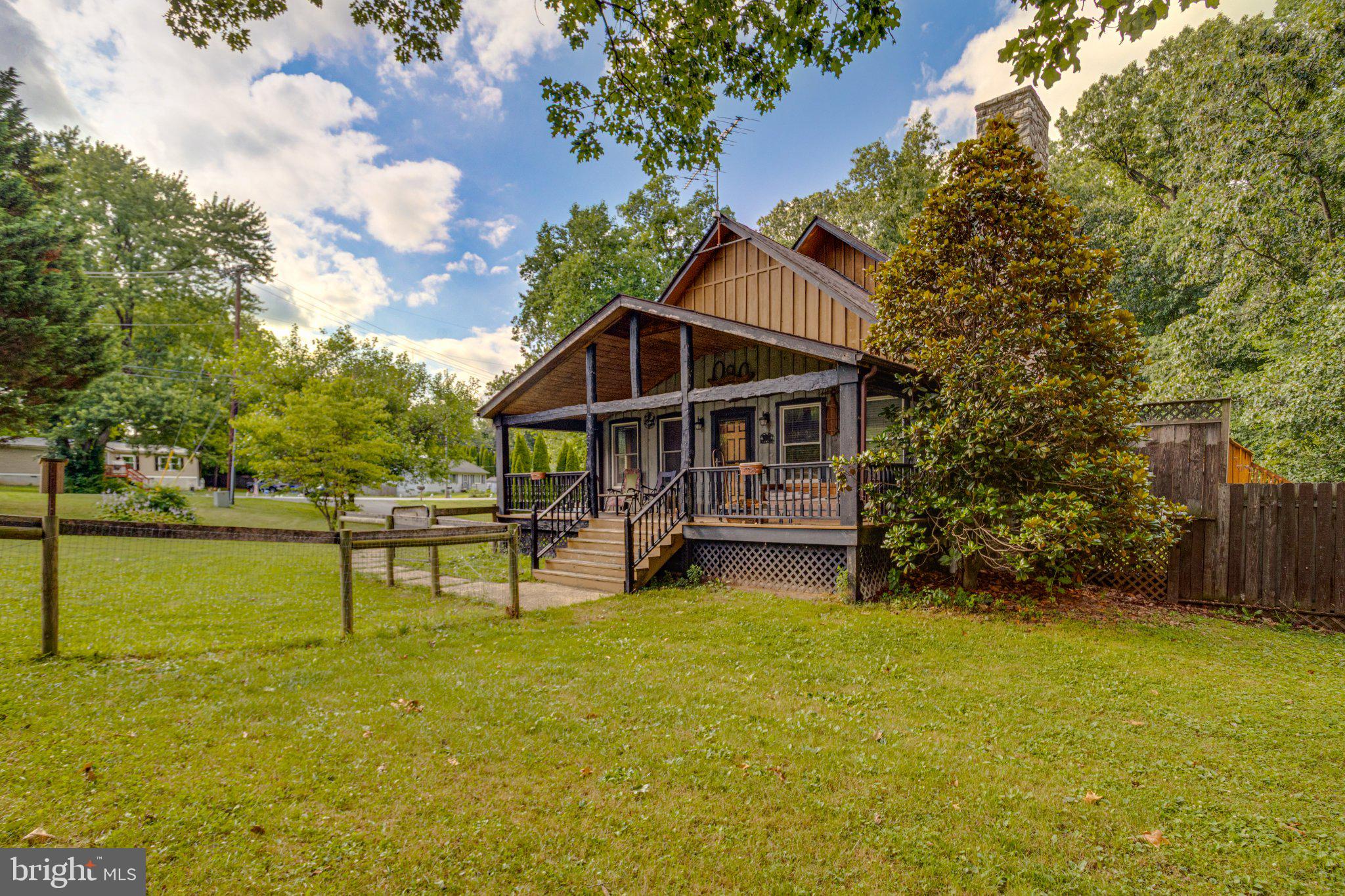 10 CLUBHOUSE ROAD