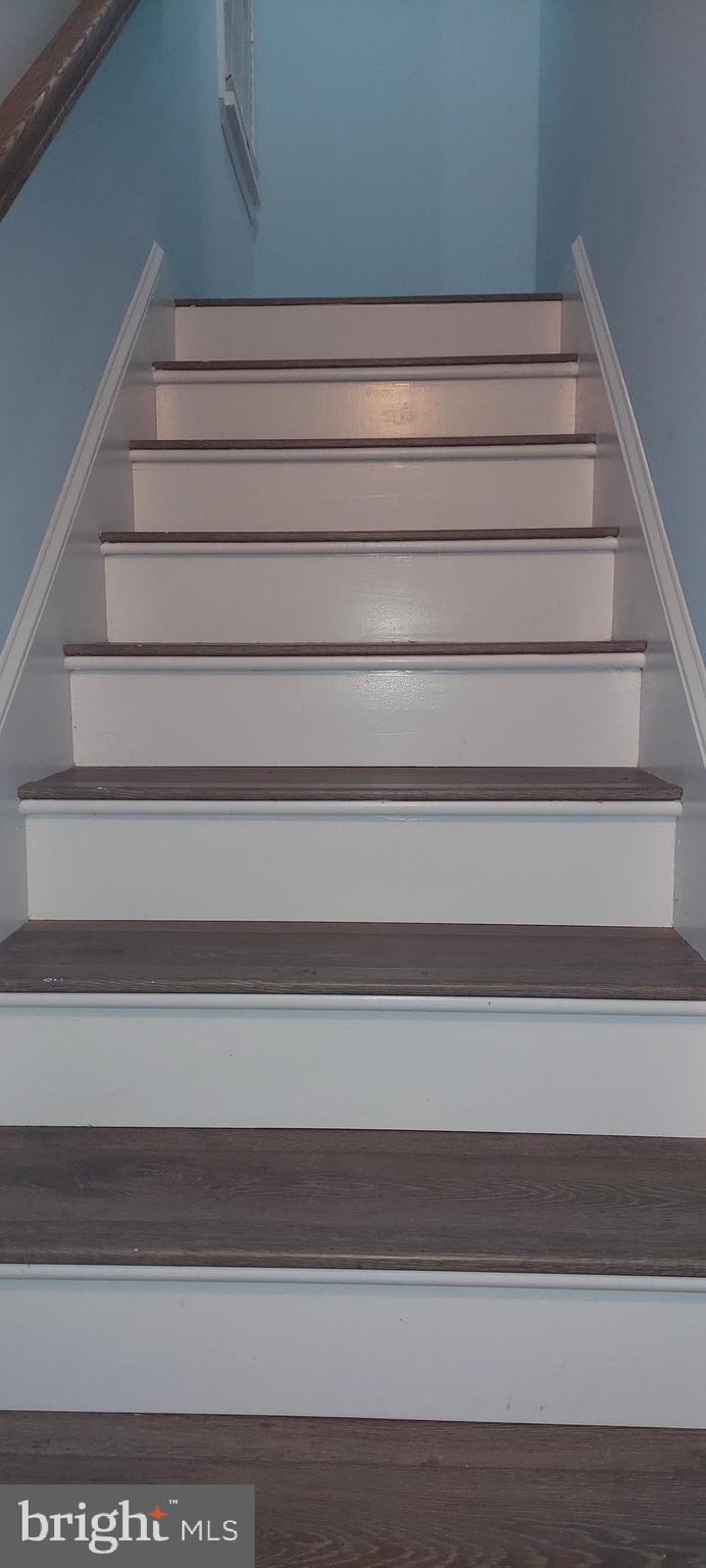 DARNESTOWN OUTSIDE - Residential Lease