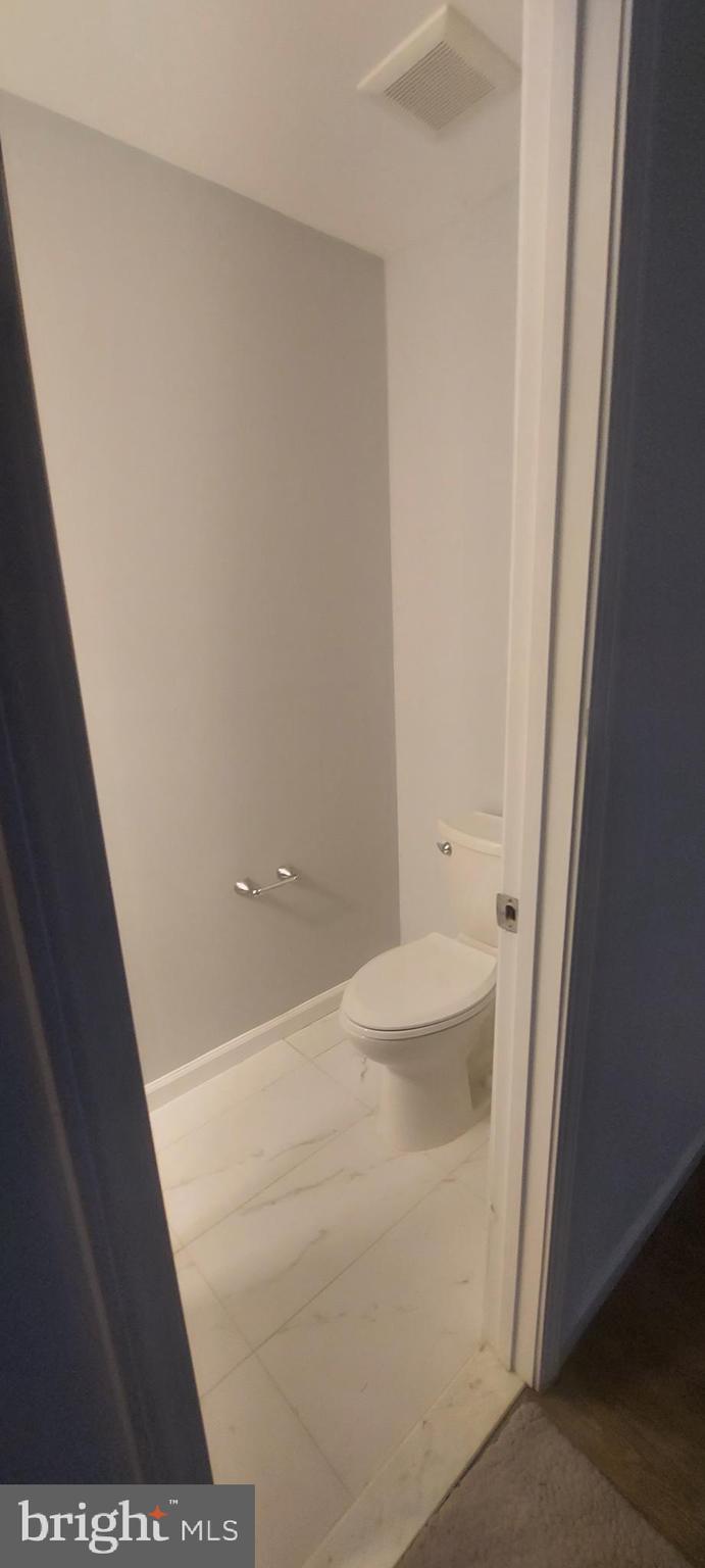 DARNESTOWN OUTSIDE - Residential Lease