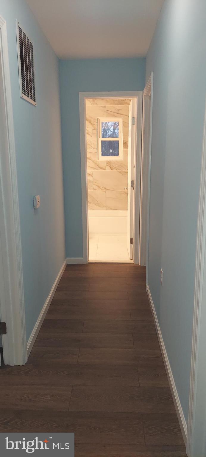 DARNESTOWN OUTSIDE - Residential Lease