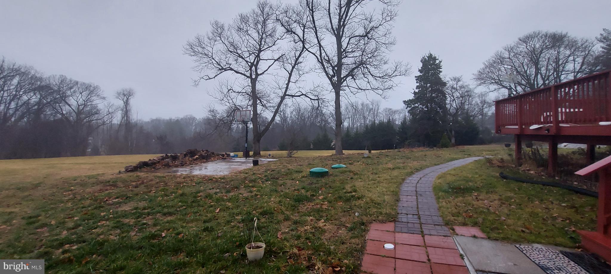 DARNESTOWN OUTSIDE - Residential Lease