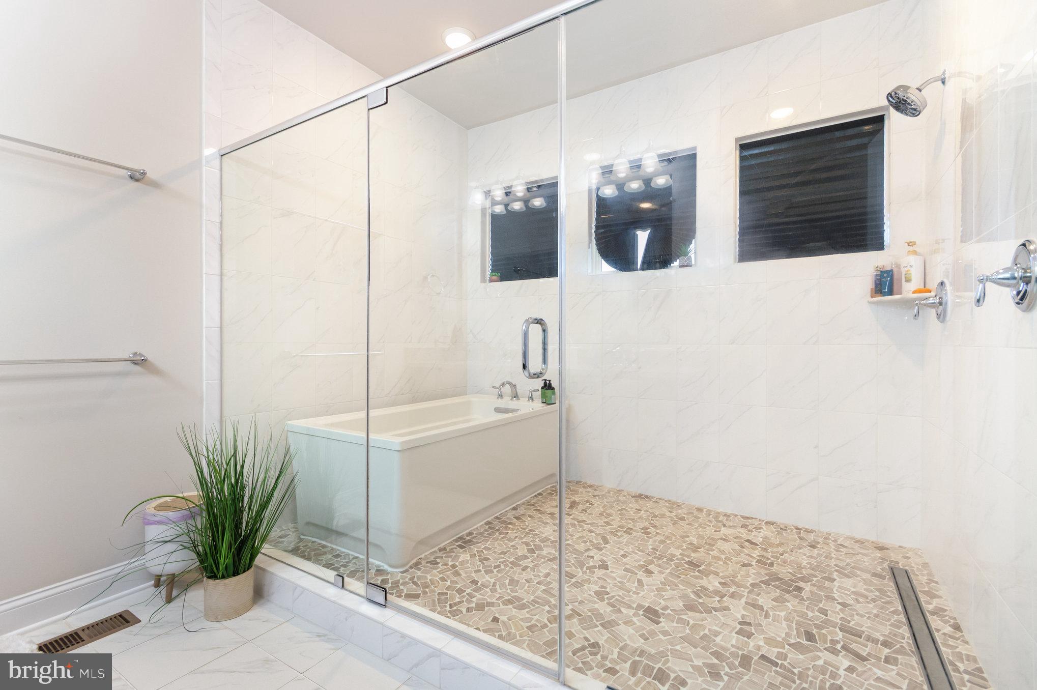 POTOMAC SHORES - Residential Lease