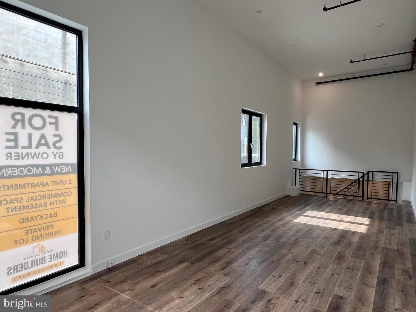 OLDE KENSINGTON - Commercial Sale