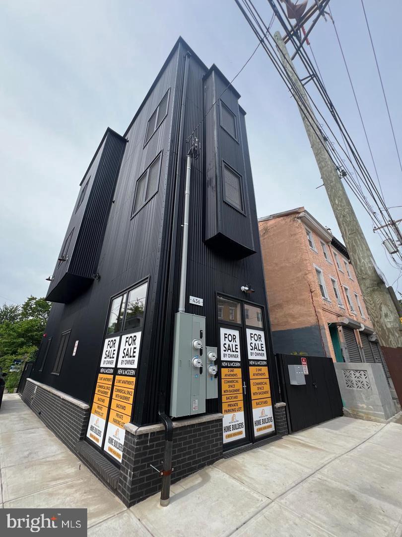 OLDE KENSINGTON - Commercial Sale