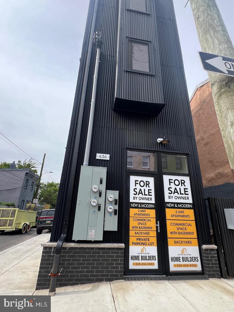 OLDE KENSINGTON - Commercial Sale