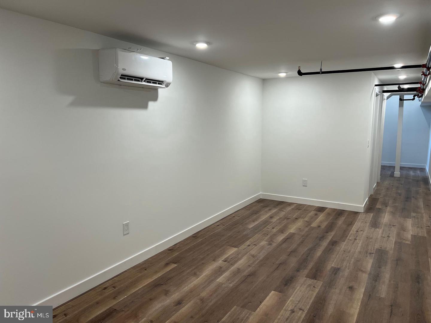 OLDE KENSINGTON - Commercial Sale