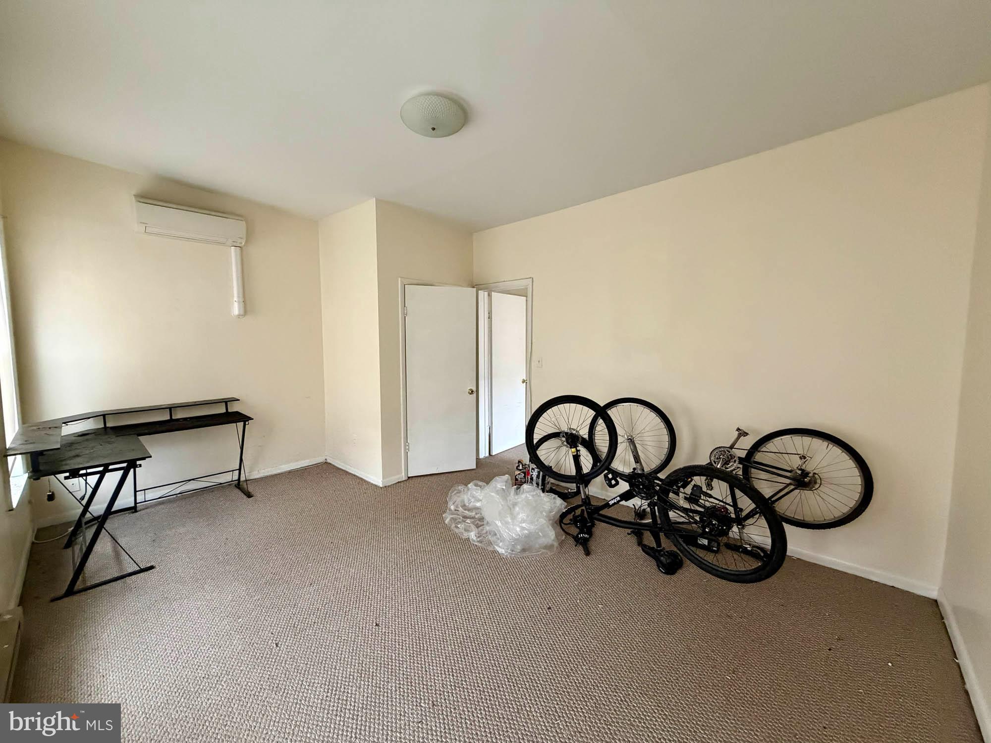 FEDERAL HILL HISTORIC DISTRICT - Commercial Sale