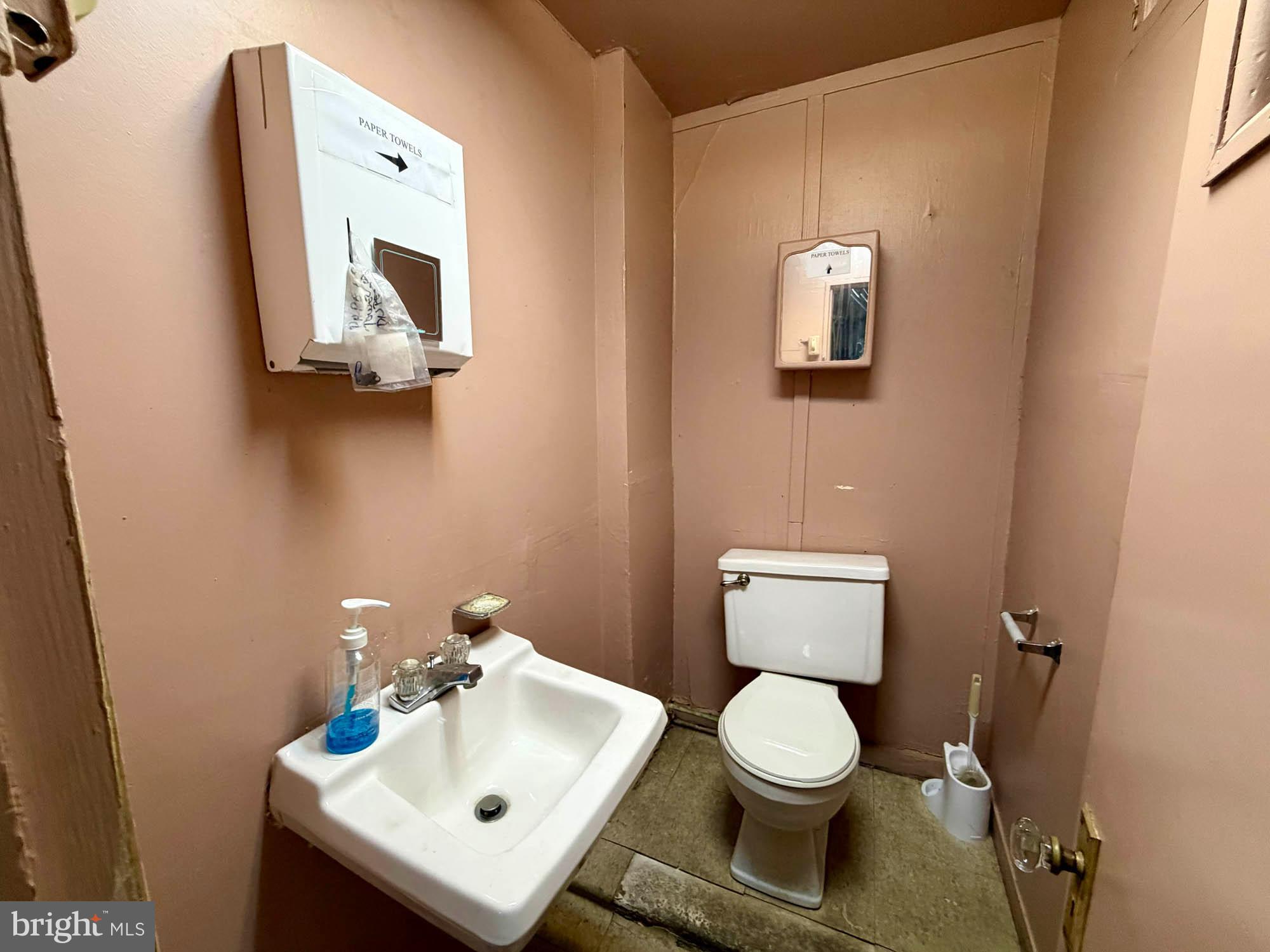 FEDERAL HILL HISTORIC DISTRICT - Commercial Sale