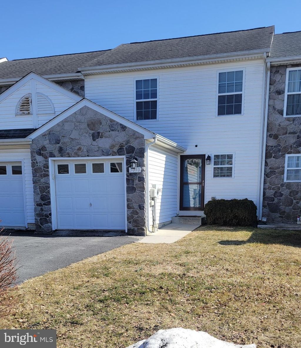 Photo of 3010 Orchard Drive, CHAMBERSBURG, PA 17201 (MLS # PAFL2032708)