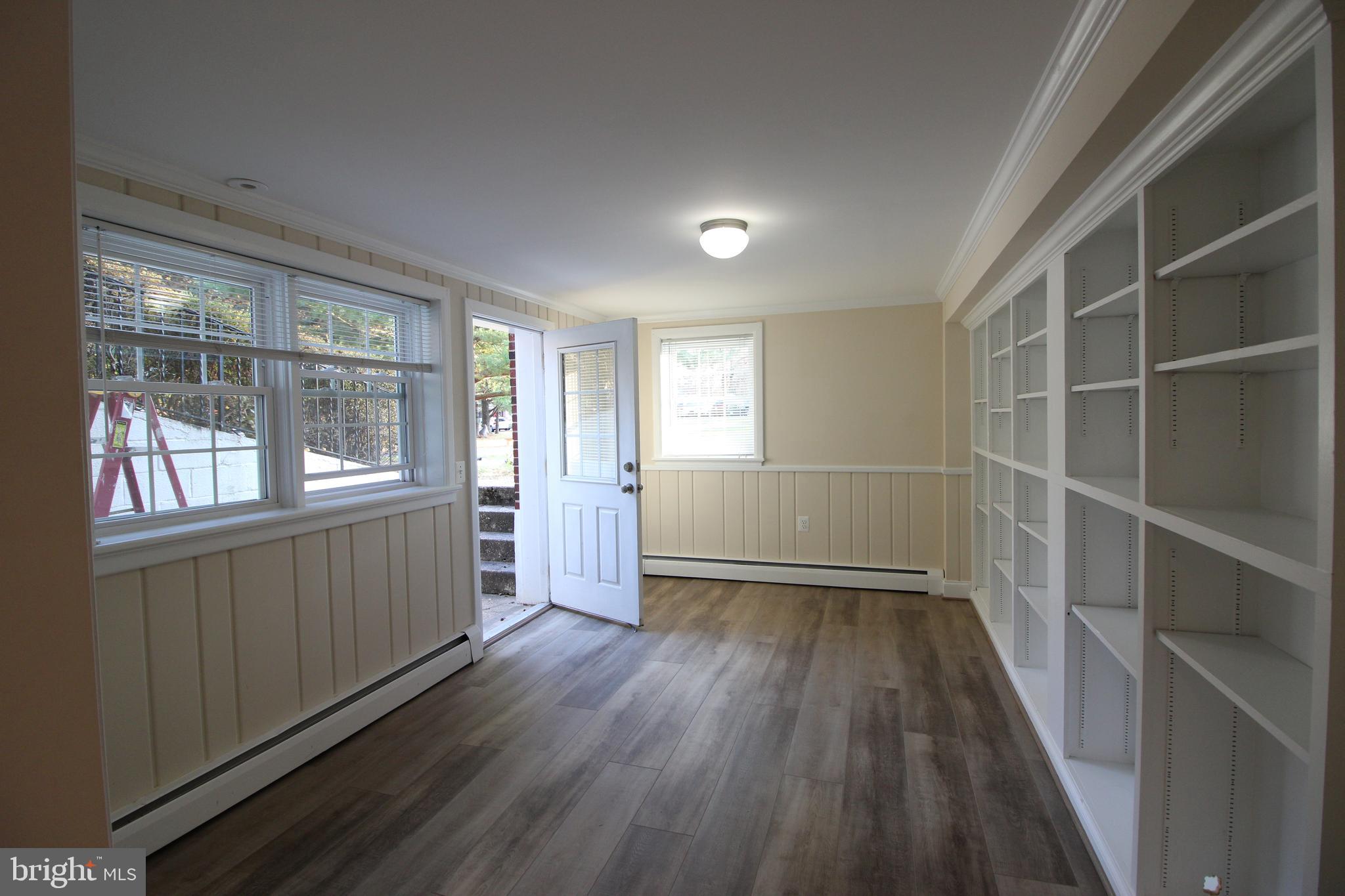 FAIRFAX - Residential Lease