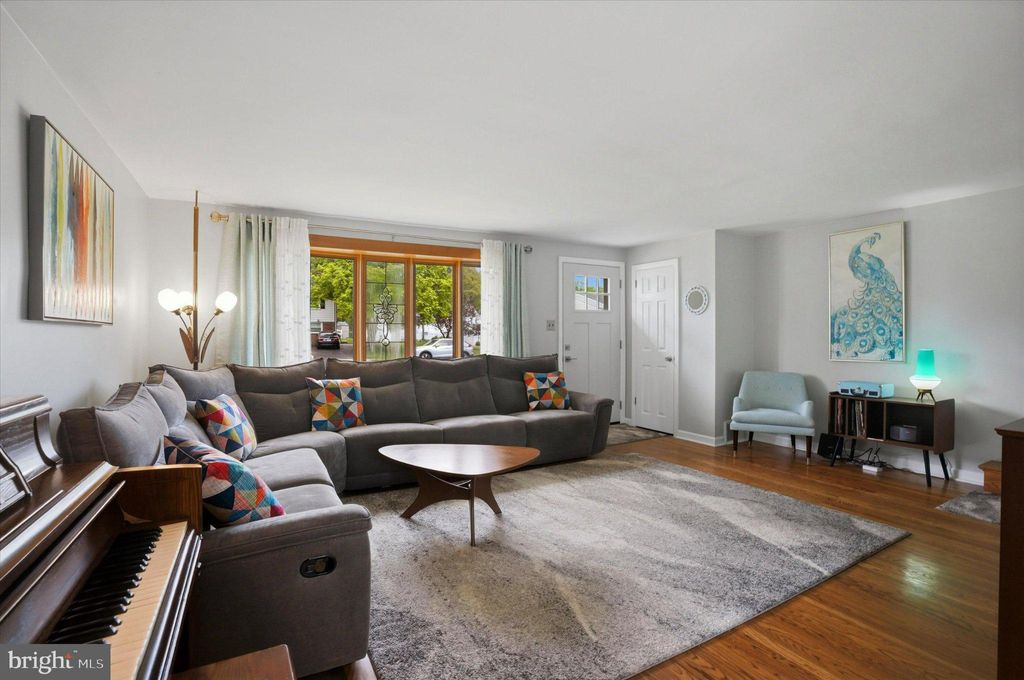 Photo of 308 Lewis Road, SPRINGFIELD, PA 19064 (MLS # PADE2113464)