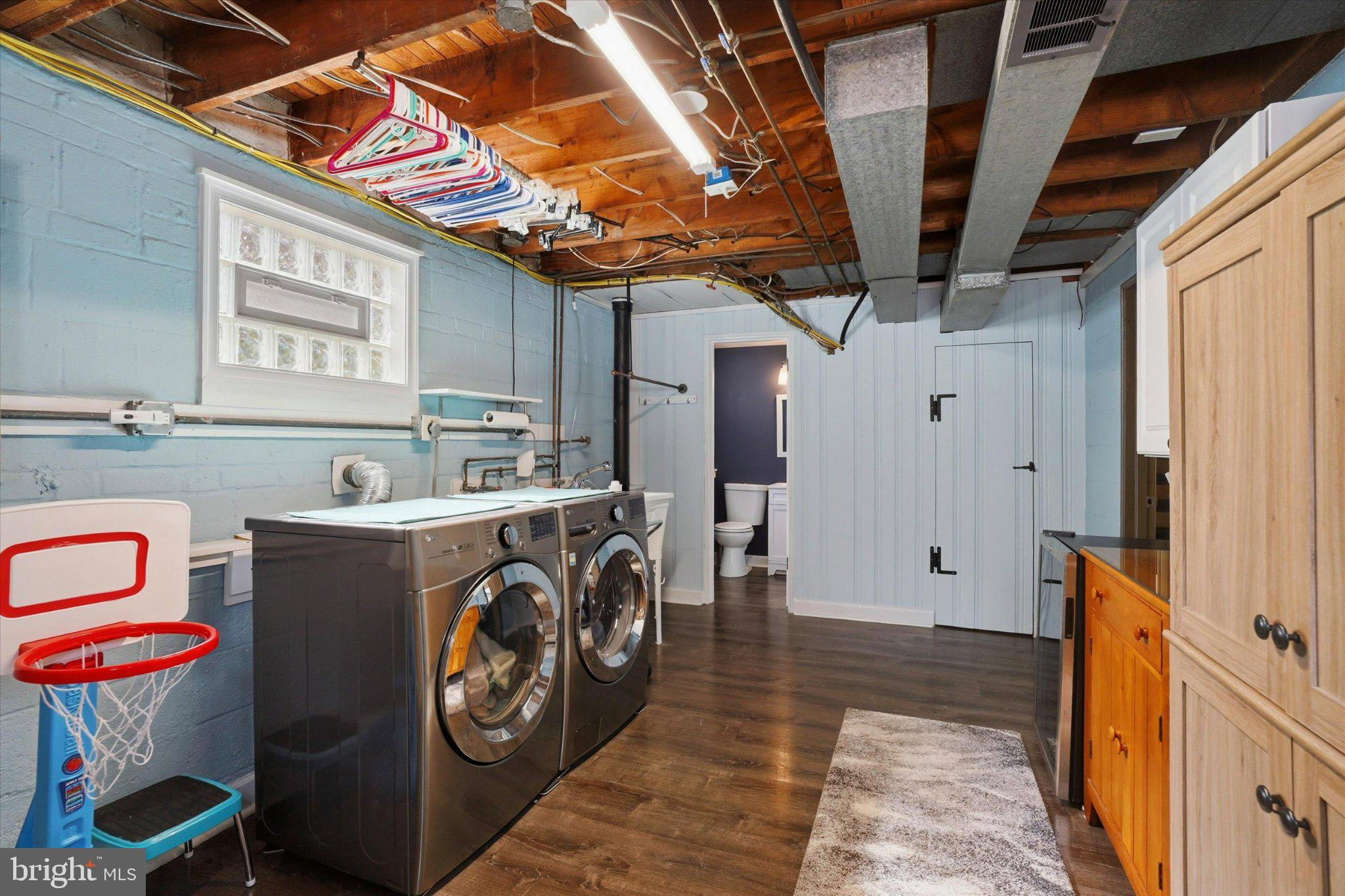 MARY DELL FARMS - Residential