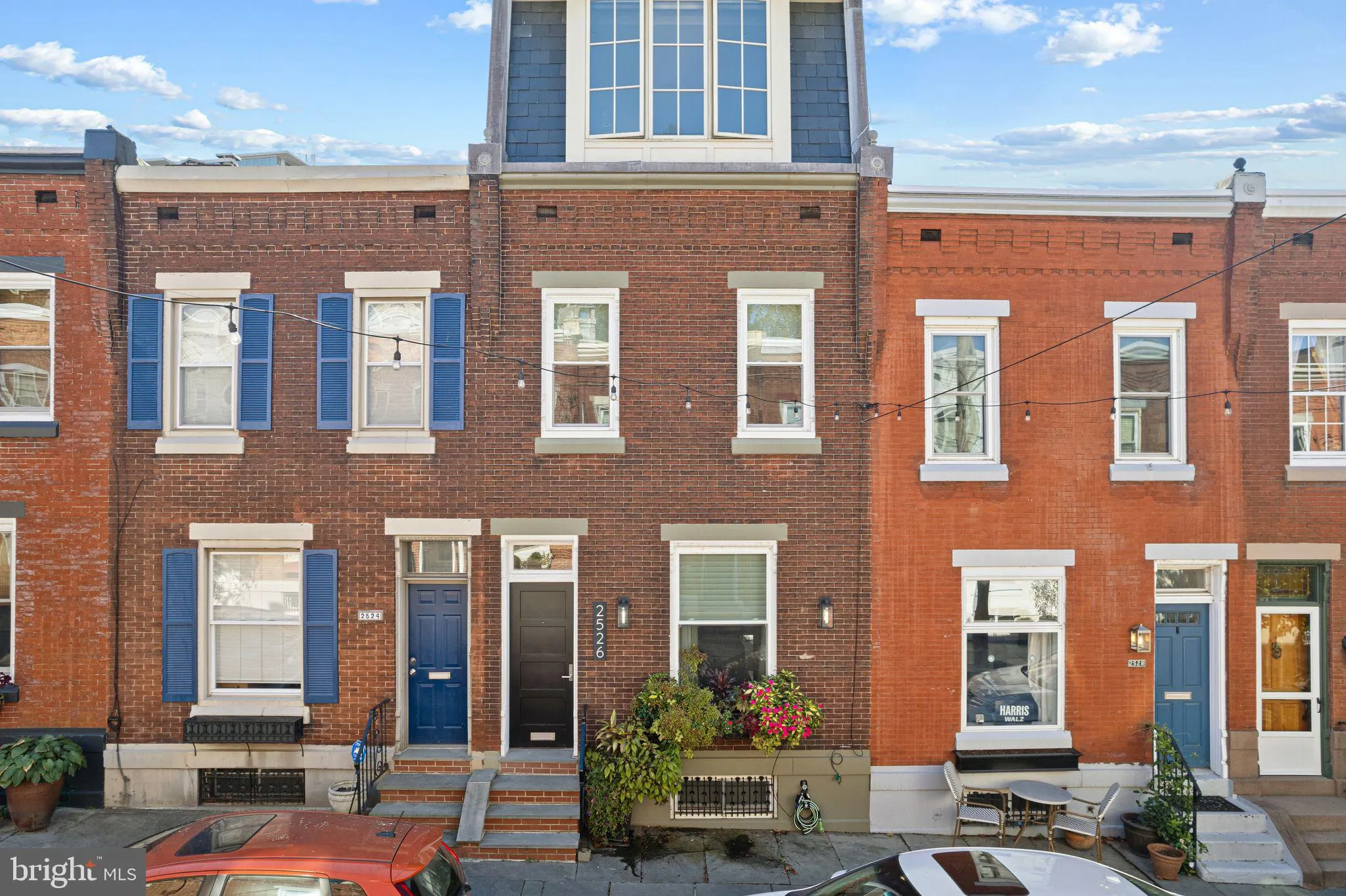 Philadelphia, Pennsylvania 19130, United States, 4 Bedrooms Bedrooms, ,3 BathroomsBathrooms,Residential,Pending,132604