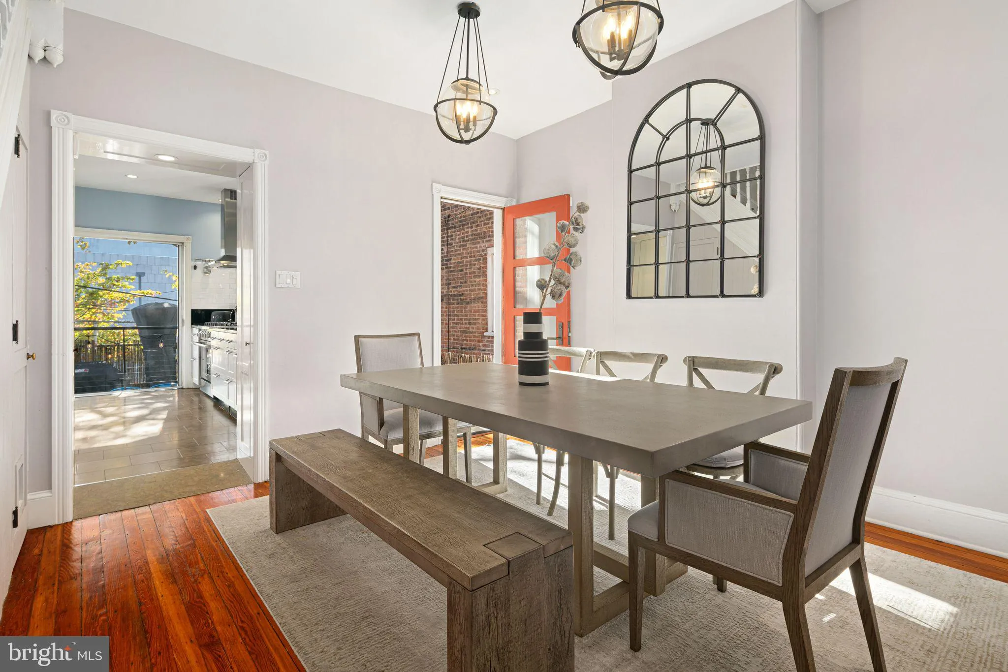 Philadelphia, Pennsylvania 19130, United States, 4 Bedrooms Bedrooms, ,3 BathroomsBathrooms,Residential,Pending,132604