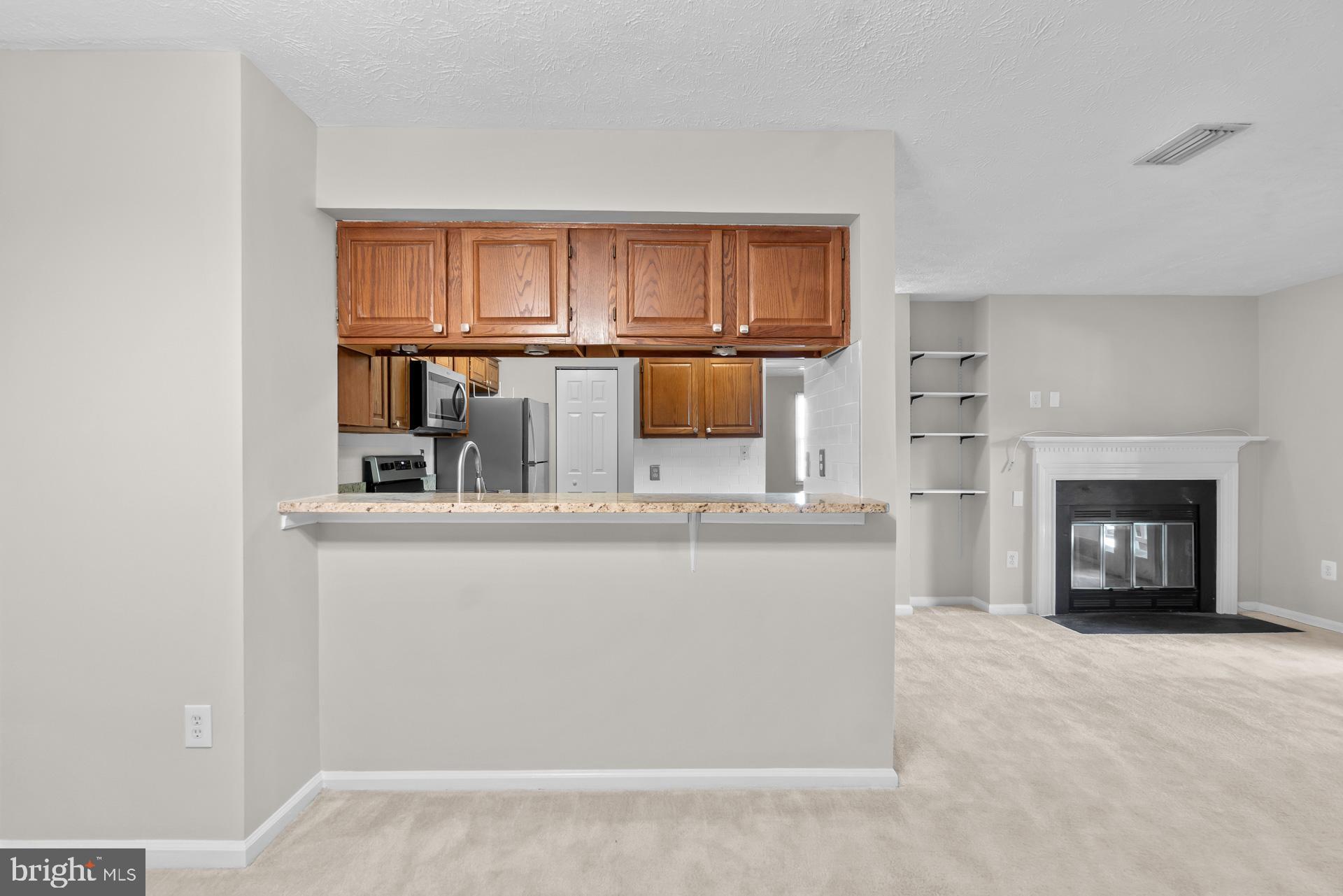 WATERS EDGE AT NORTH LAKE - Residential