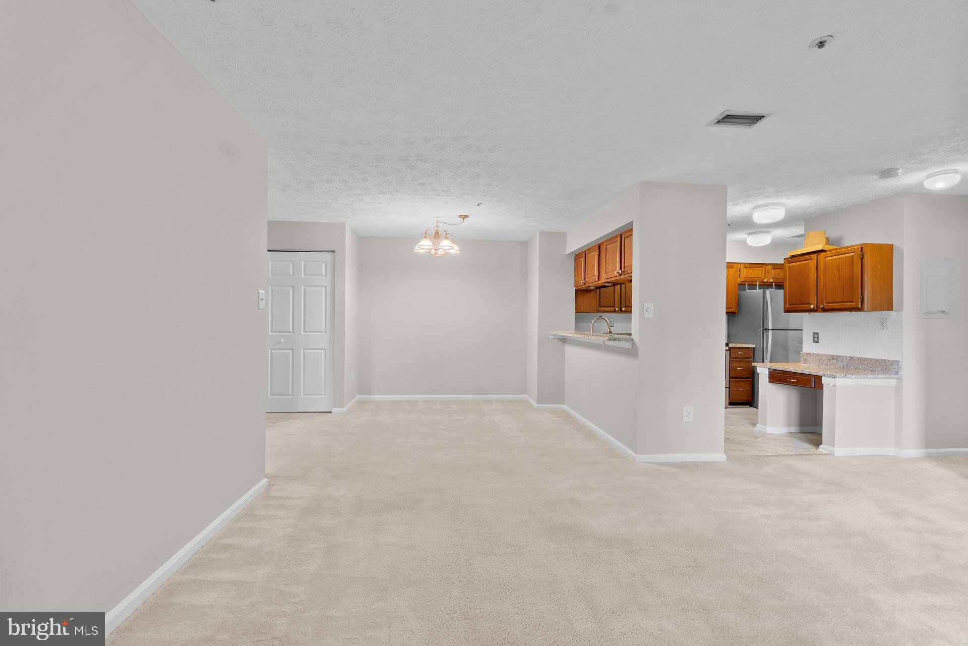 WATERS EDGE AT NORTH LAKE - Residential