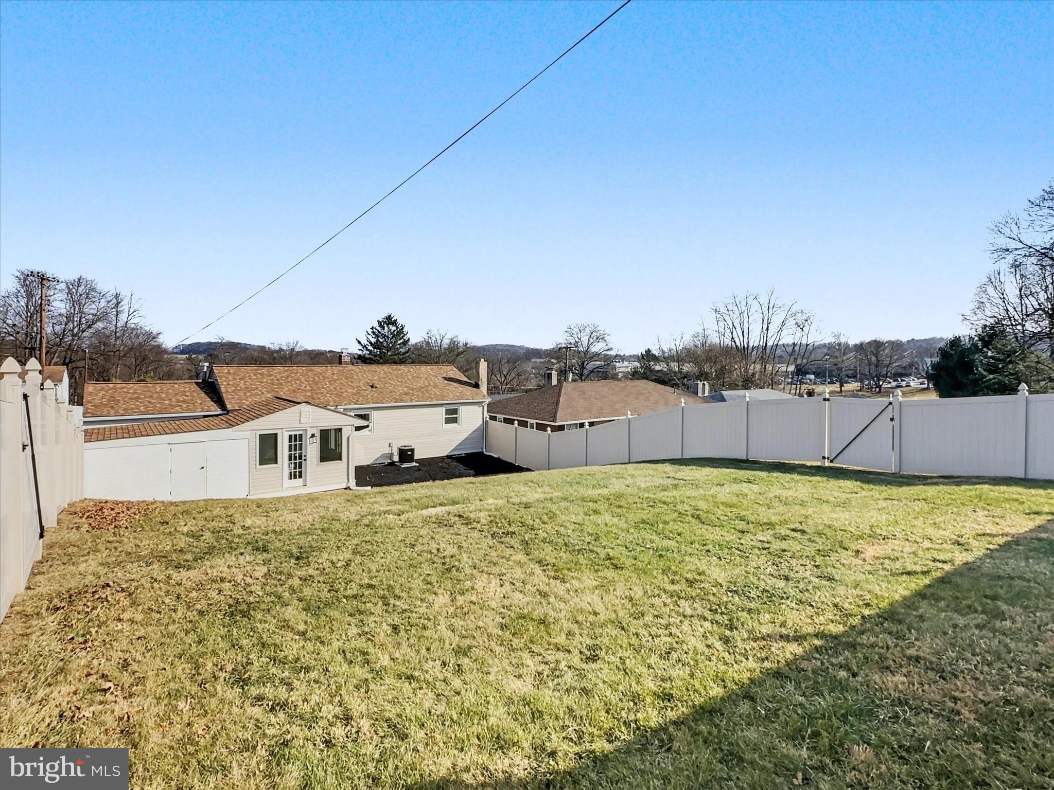 WINDSOR TWP - Residential