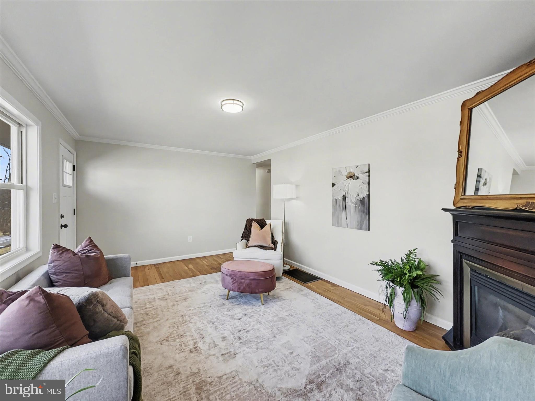 WINDSOR TWP - Residential