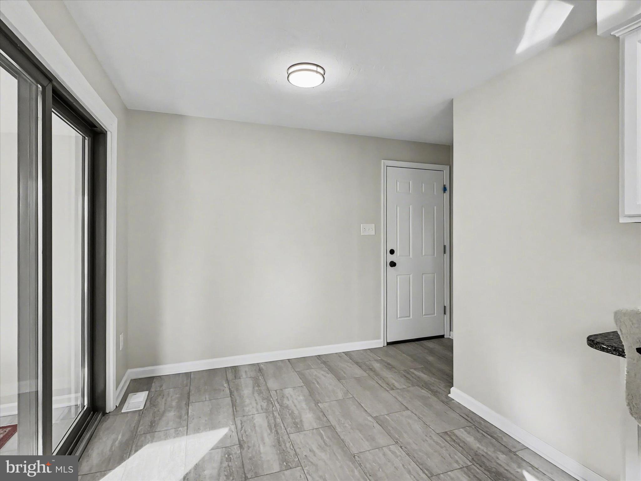 WINDSOR TWP - Residential