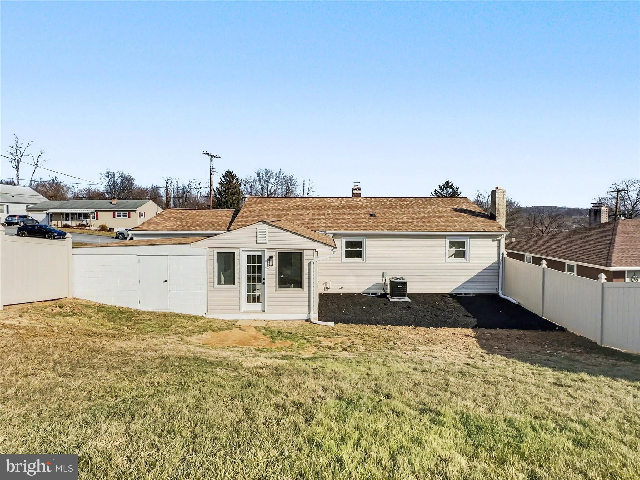 WINDSOR TWP - Residential