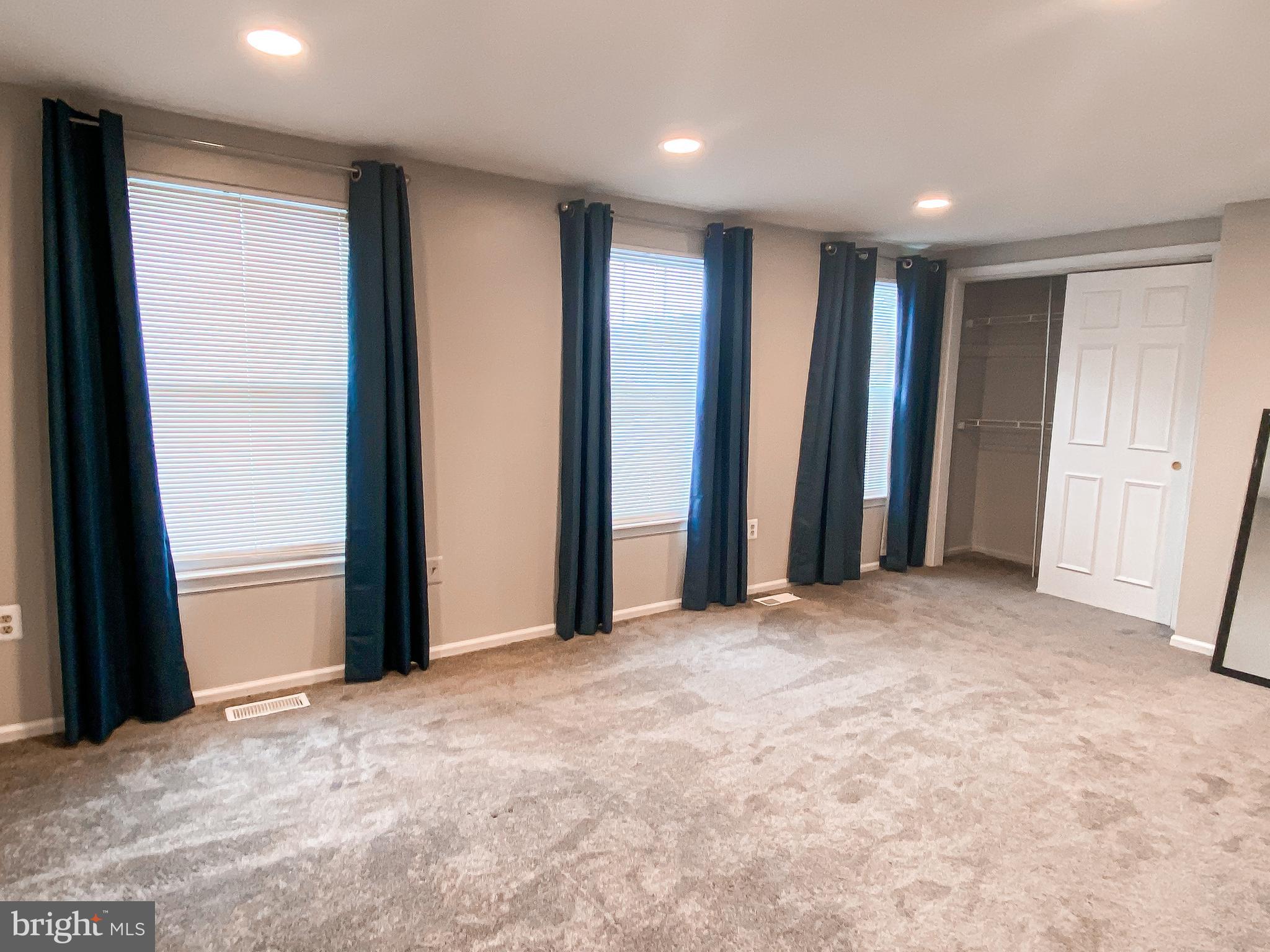 CHURCHILL TOWN SECTOR - Residential Lease