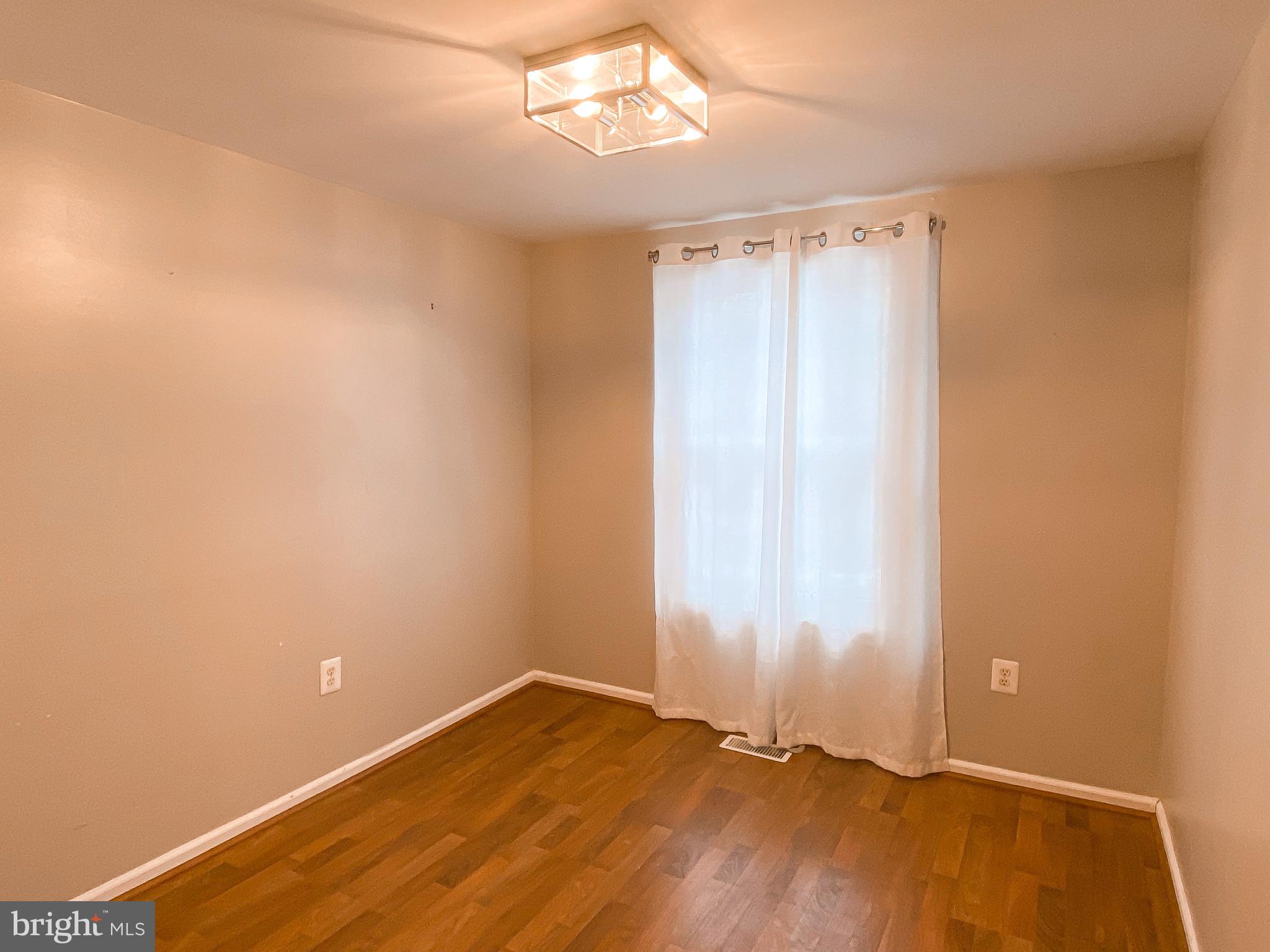 CHURCHILL TOWN SECTOR - Residential Lease