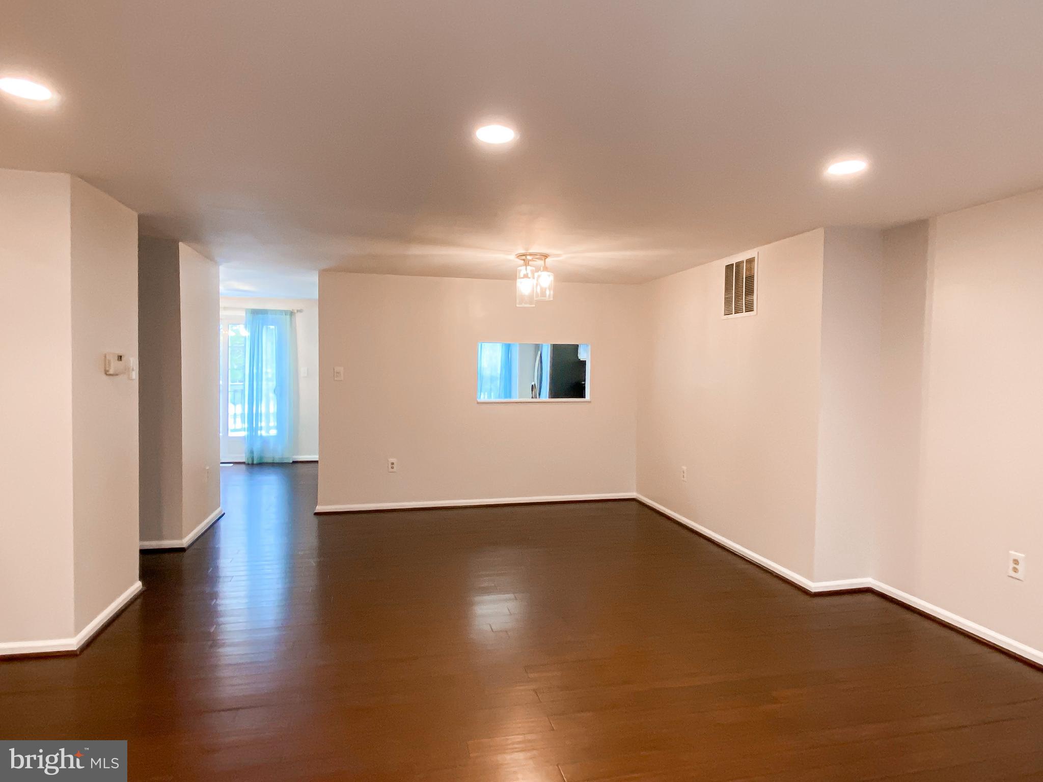 CHURCHILL TOWN SECTOR - Residential Lease