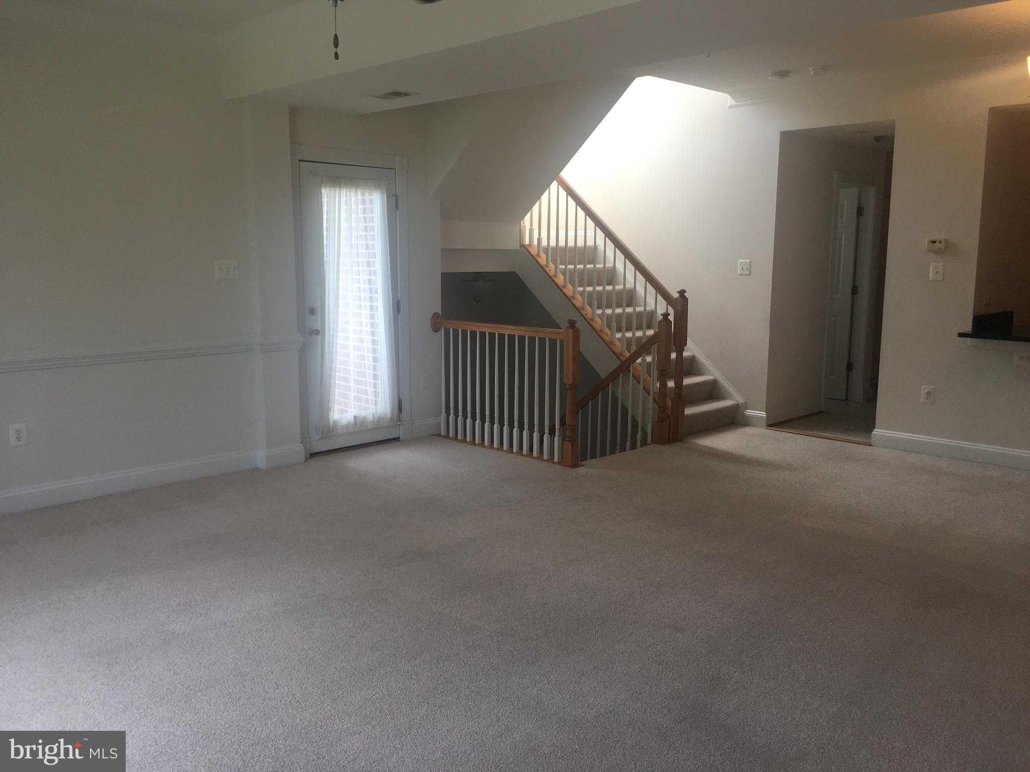 CENTENNIAL COMMONS - Residential Lease