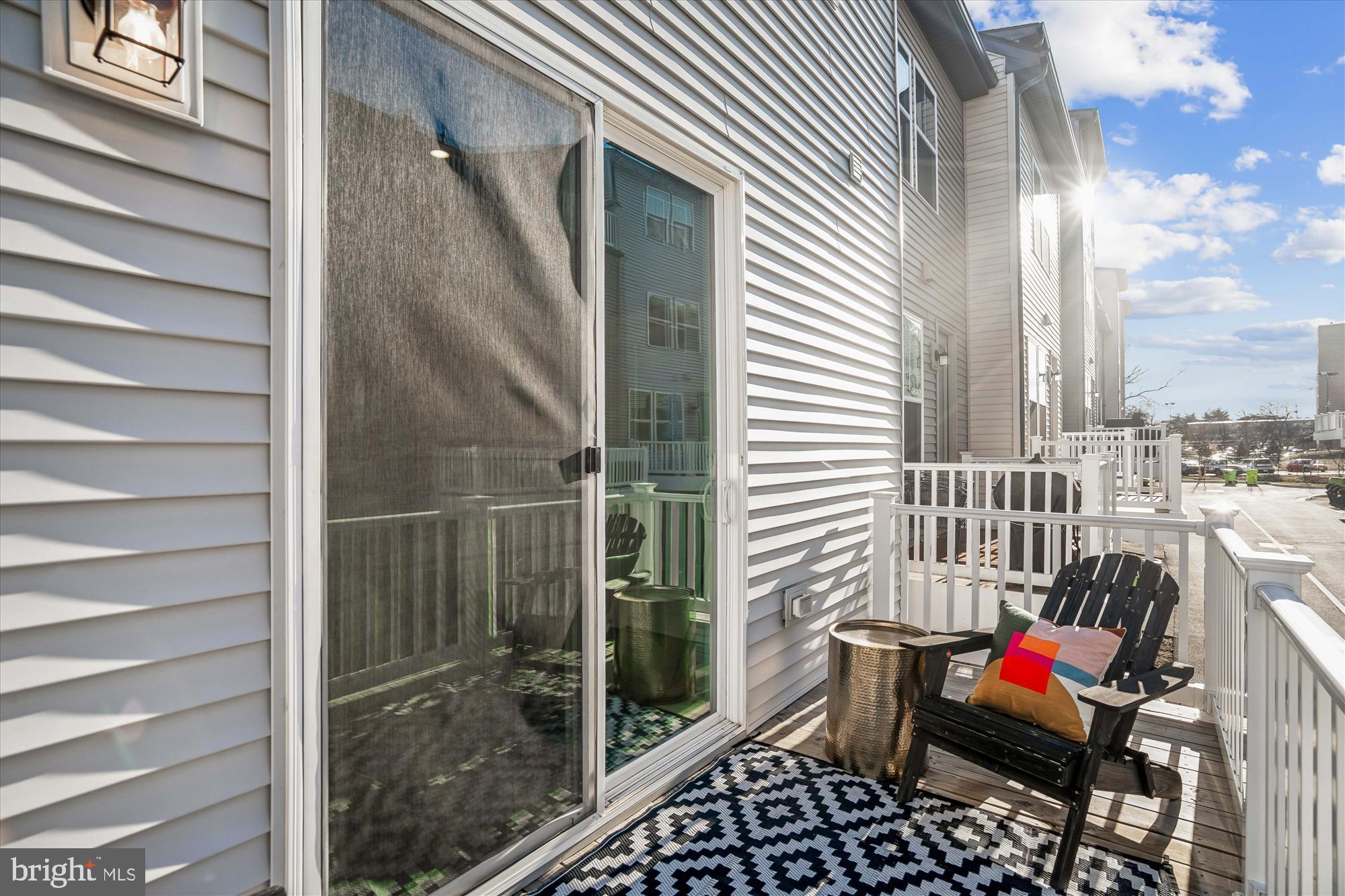 GATEWAY WEST - Residential