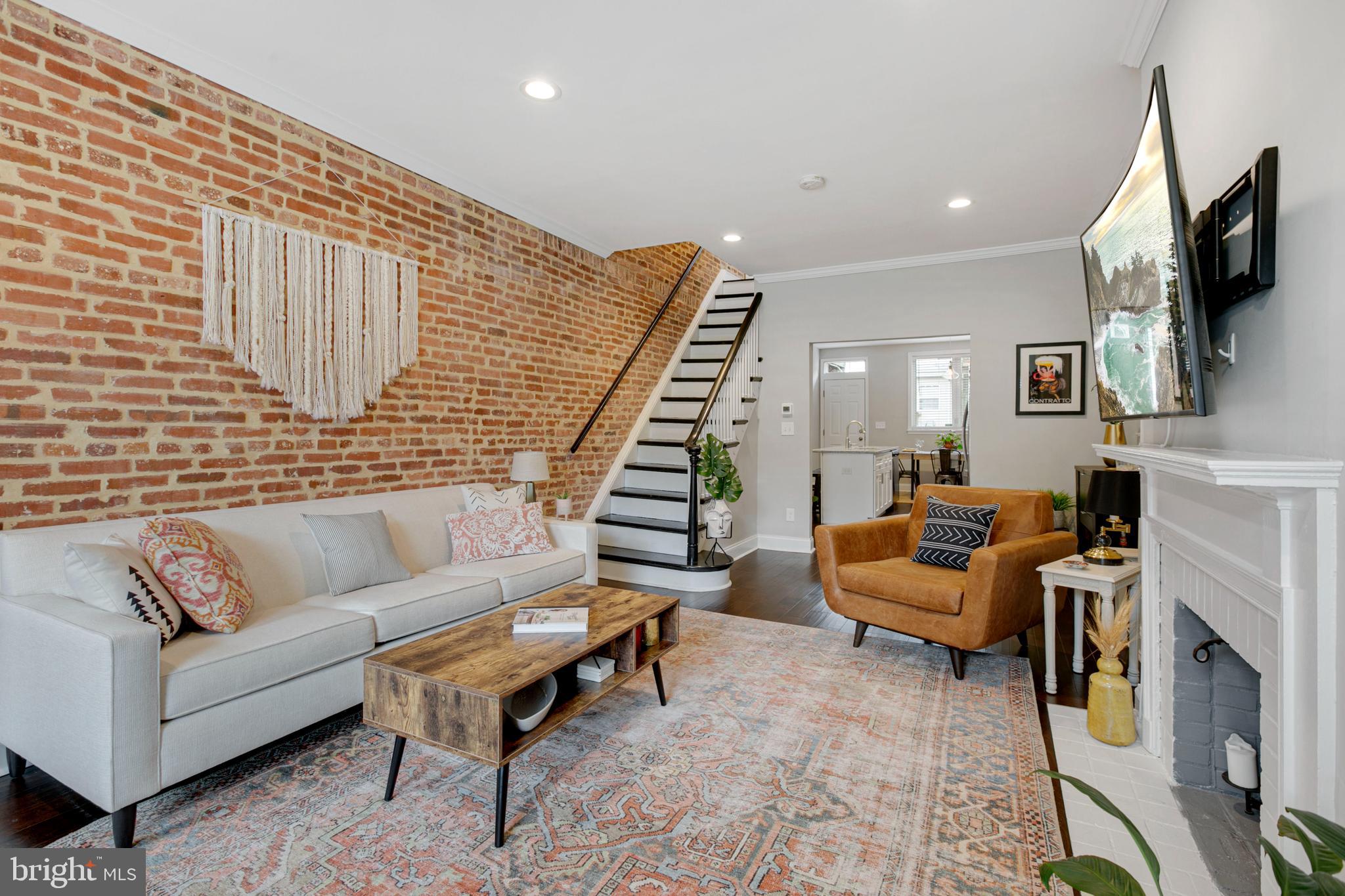 HIGHLANDTOWN - Residential